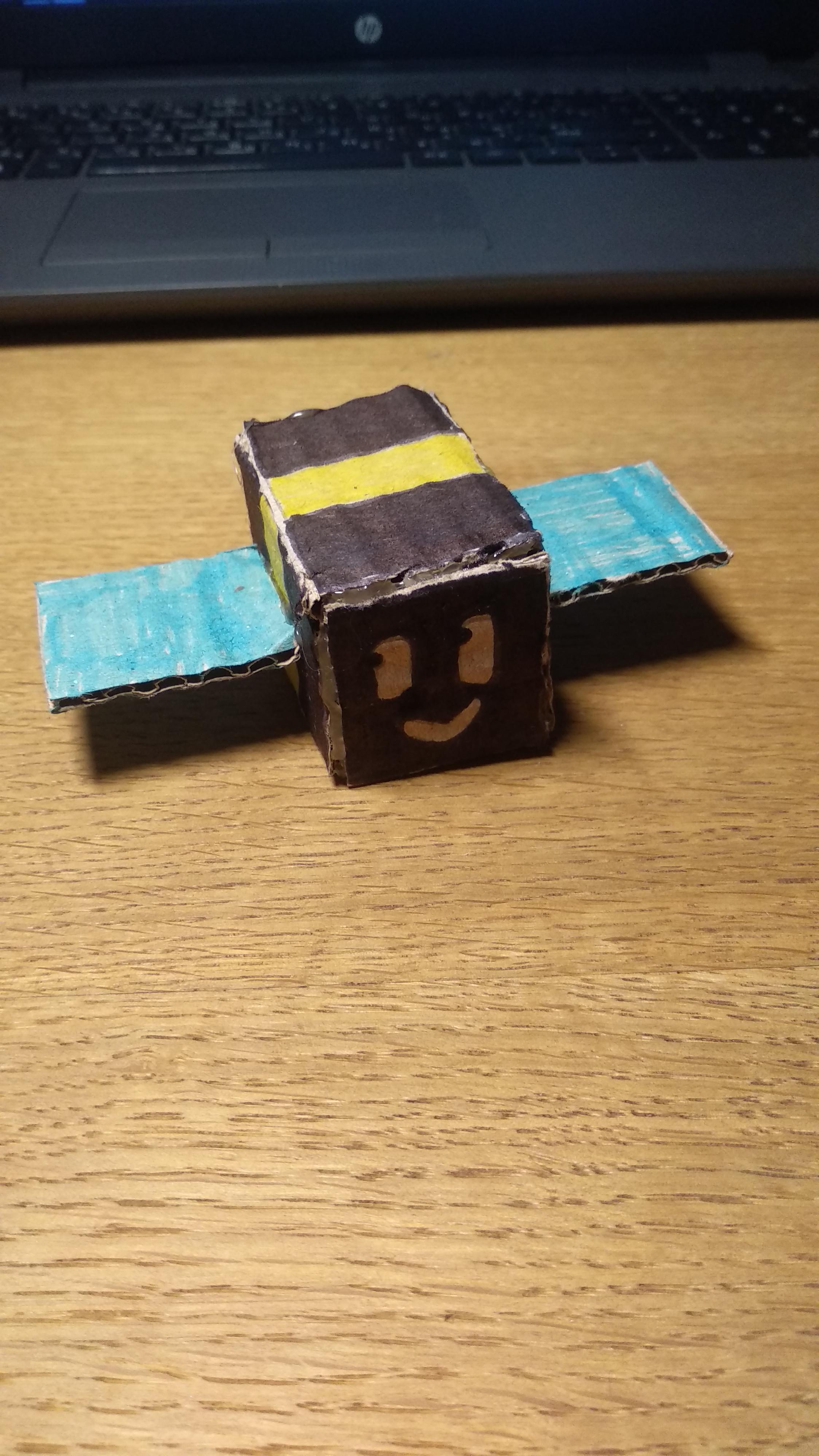 I made a Basic Bee made of cardboard r/BeeSwarmSimulator