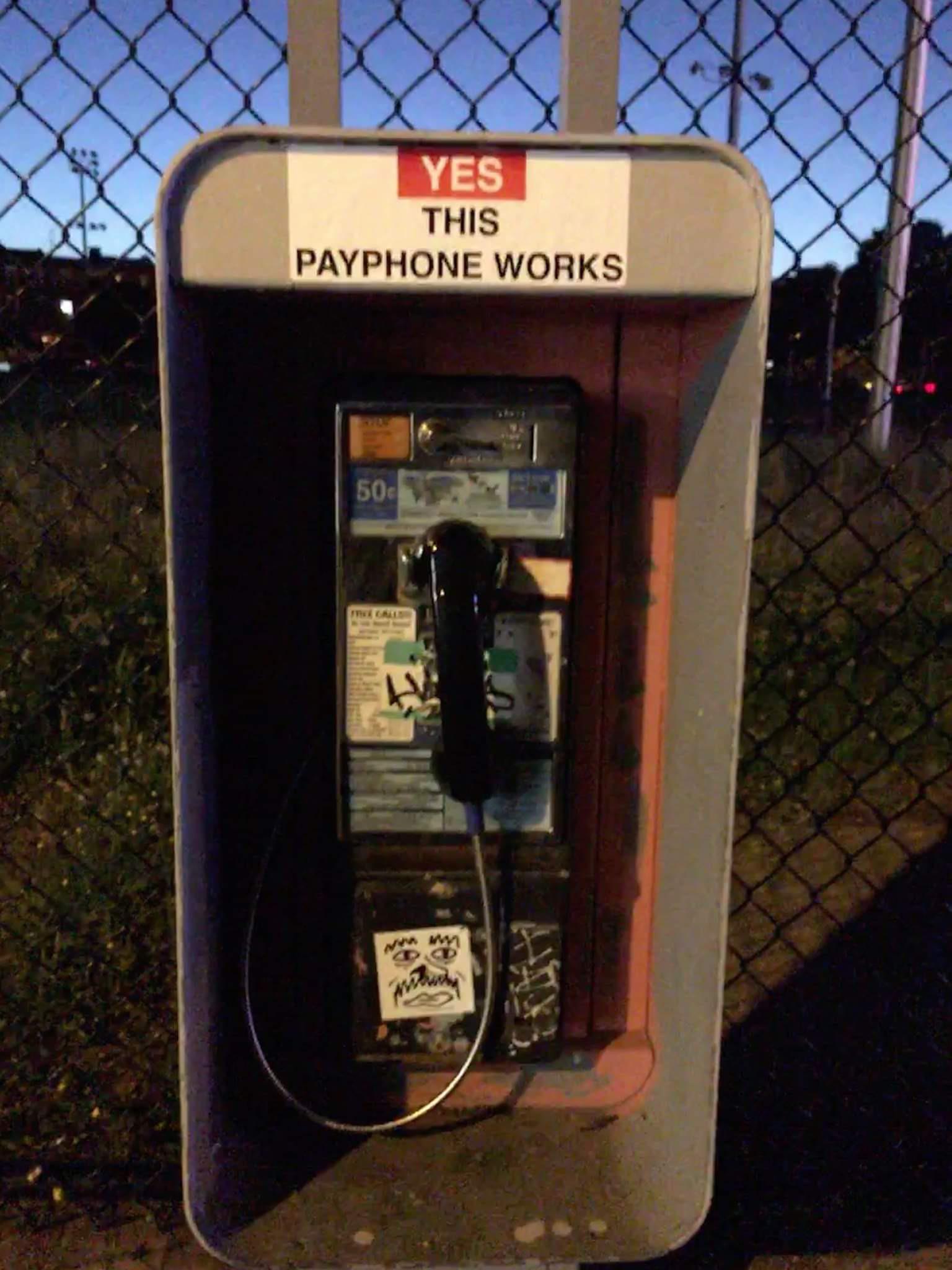 Pay phones are still a thing r/mildlyinteresting