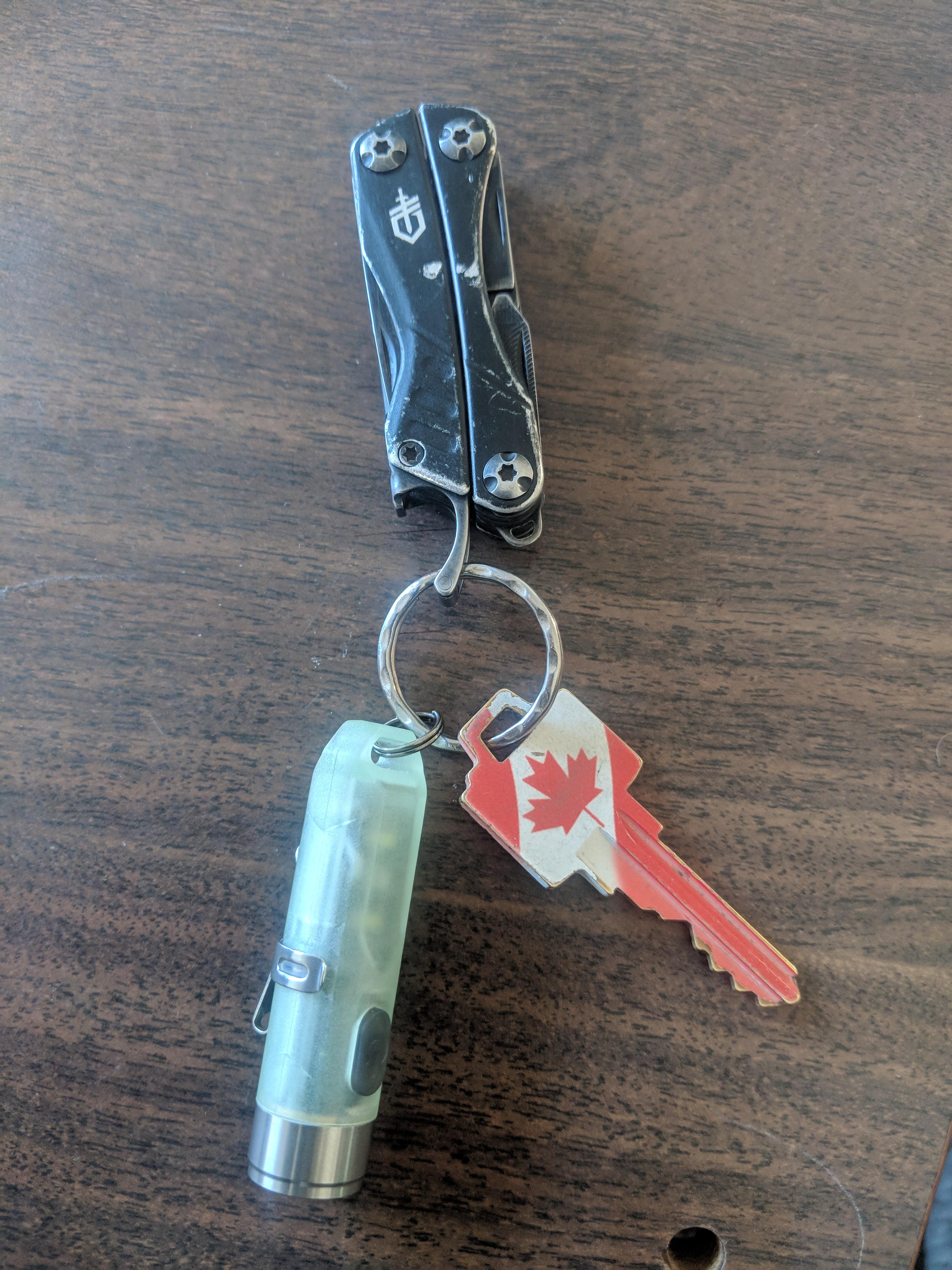 Keychain flashlight upgrade, Rovyvon 550 lumens🤙 UV light, strobe, reading light. This things a