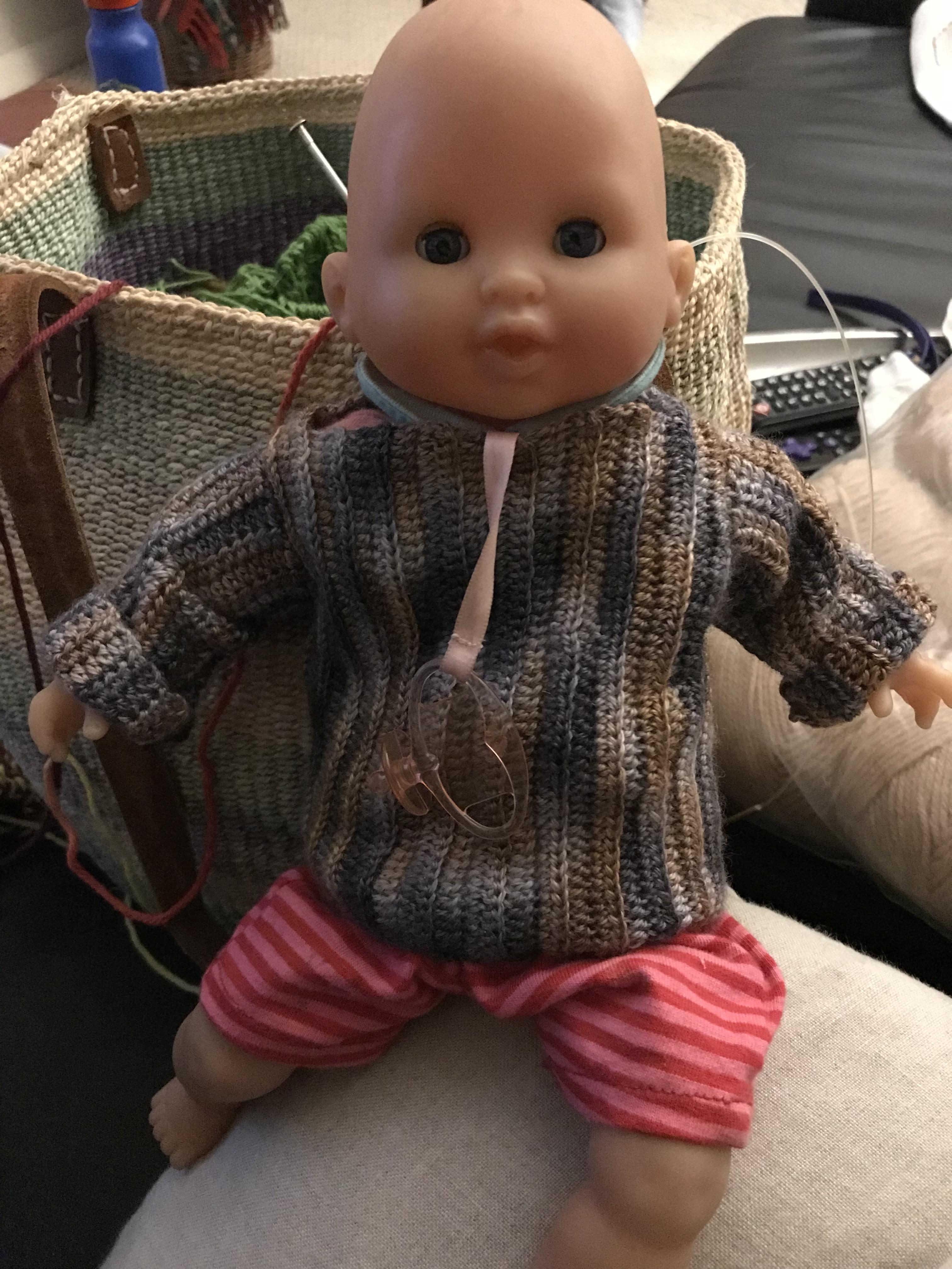 Sweater for baby doll r/crochet