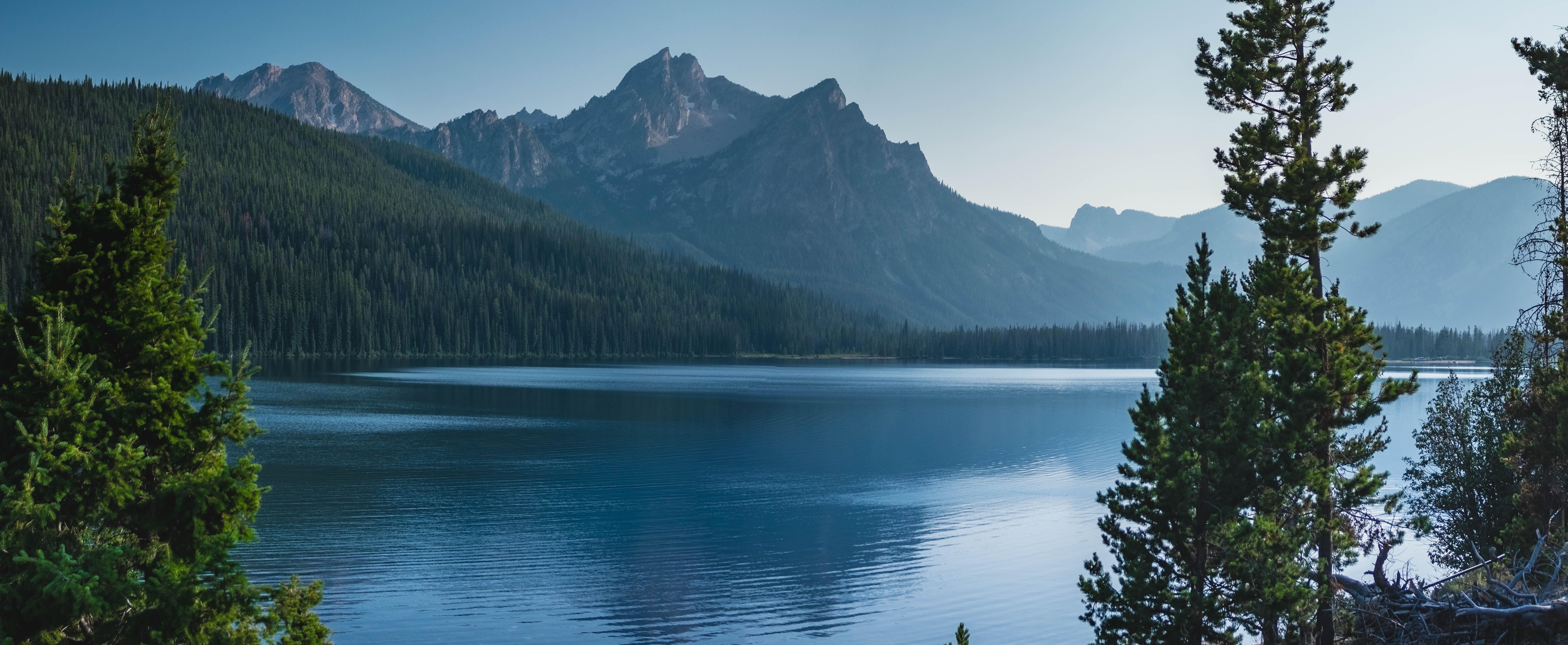 Stanley Lake, Idaho [OC][8523x3510] r/EarthPorn