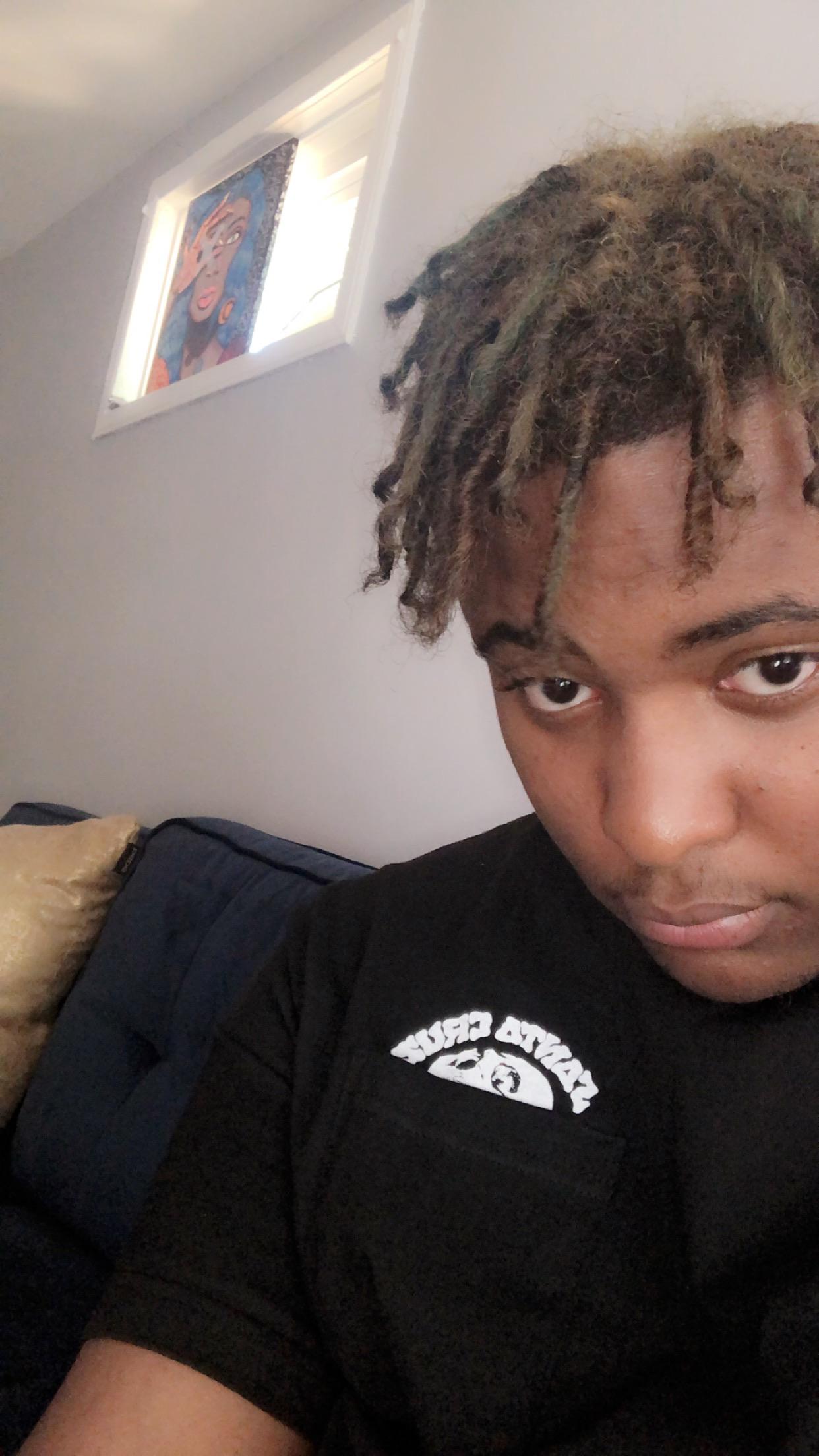 People say I look like juice wrld🖤 r/JuiceWRLD