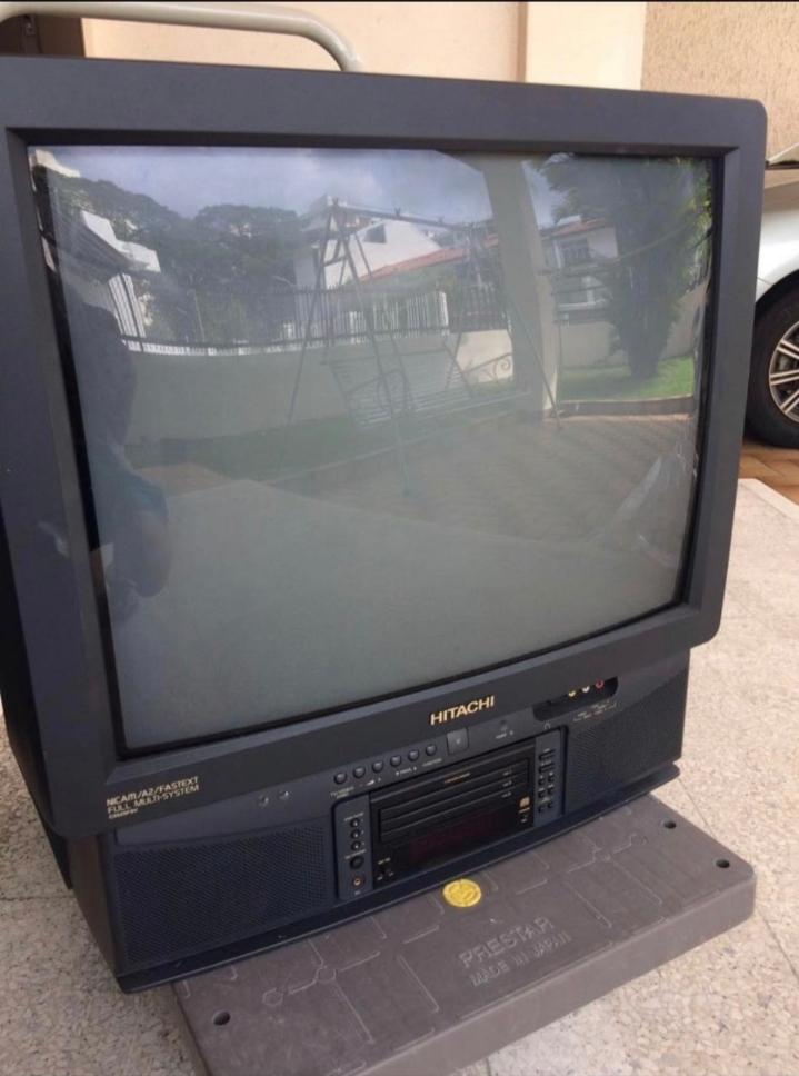 What is this Hitachi crt tv model? I dont have amy further details