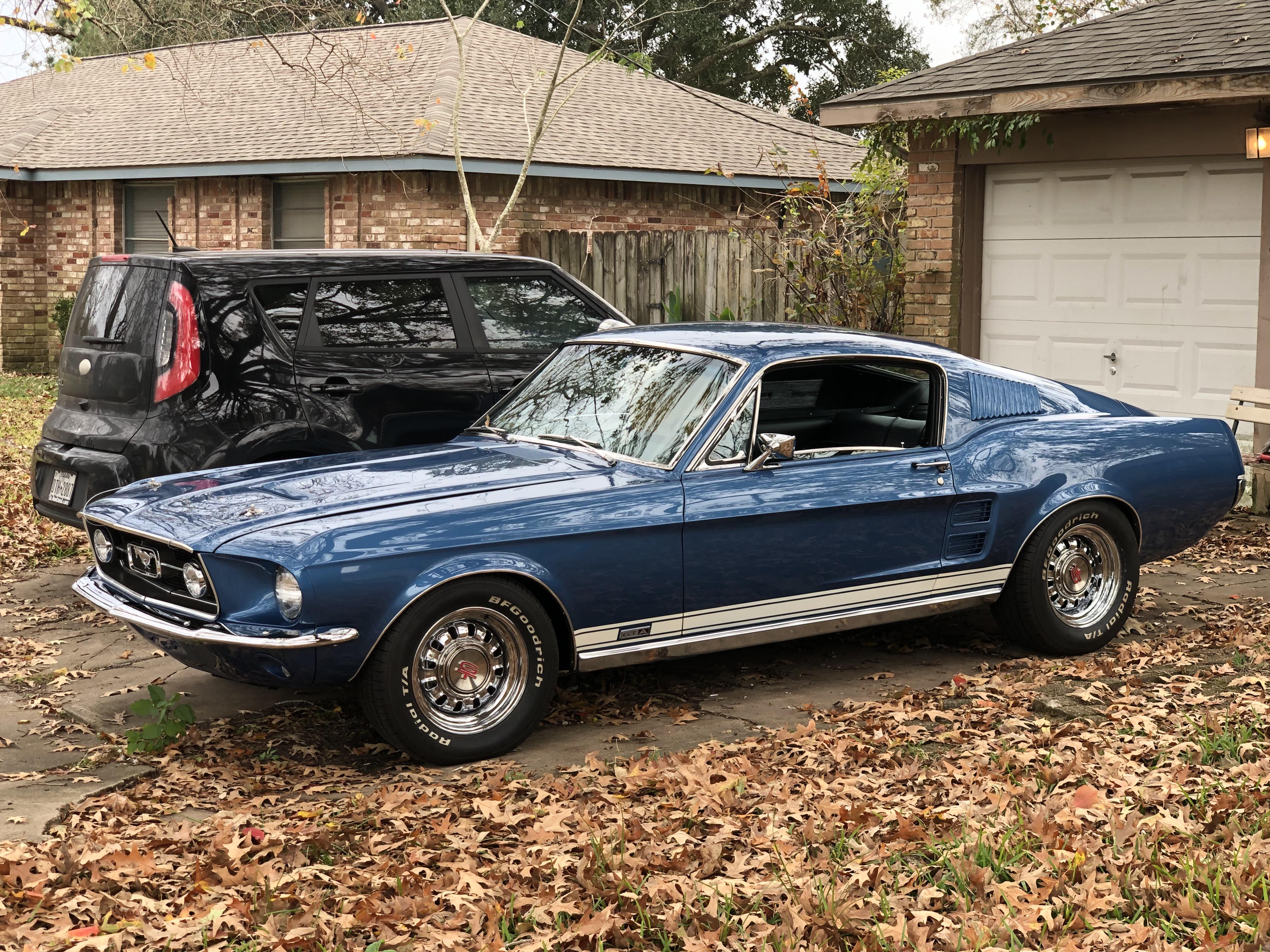 67 MUSTANG FASTBACK GTA w/ 390 Autos