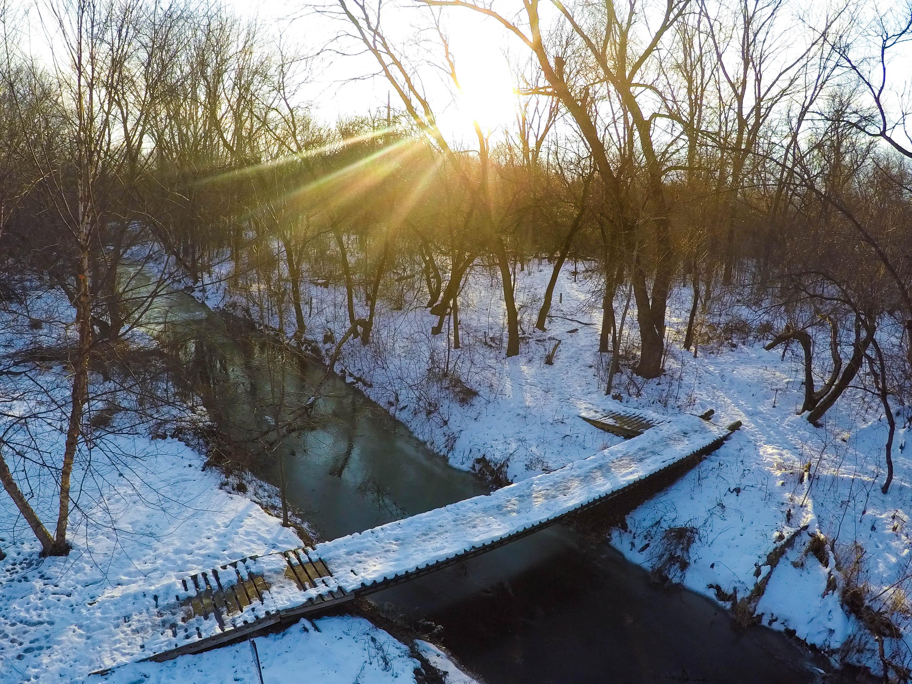 Pedestrian Bridge in Winter at Quarry Hill Park, Minnesota, USA r