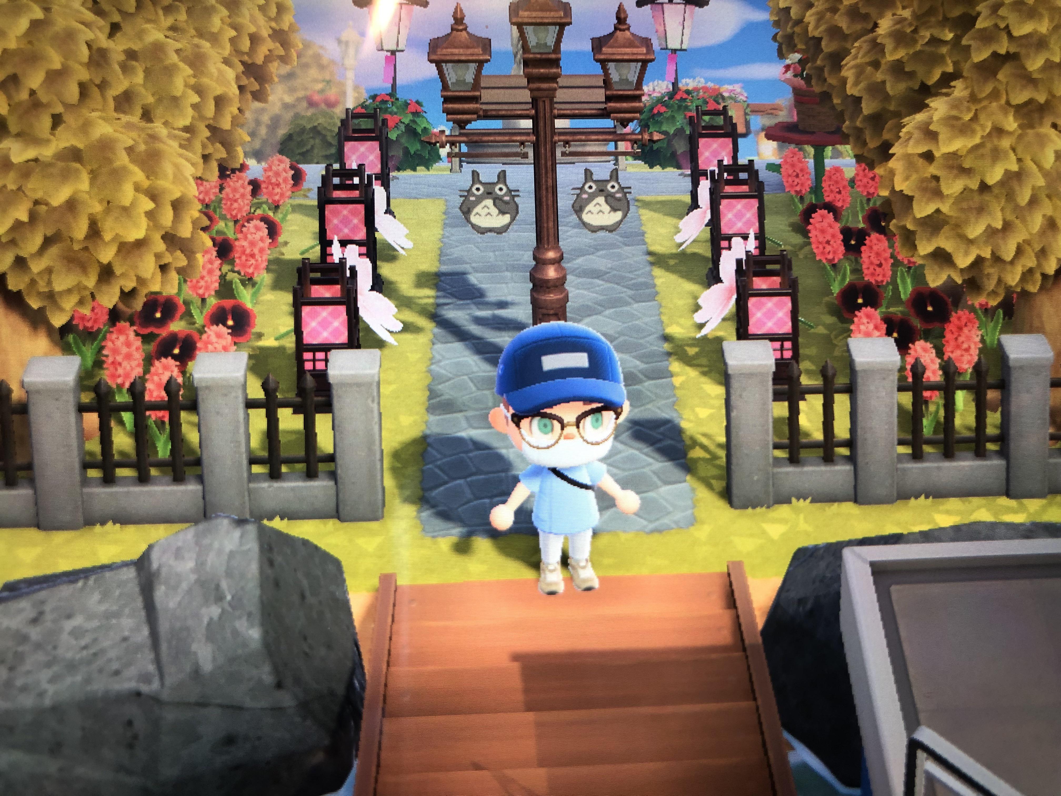 Putting a custom design with a clear background on the flag of the new