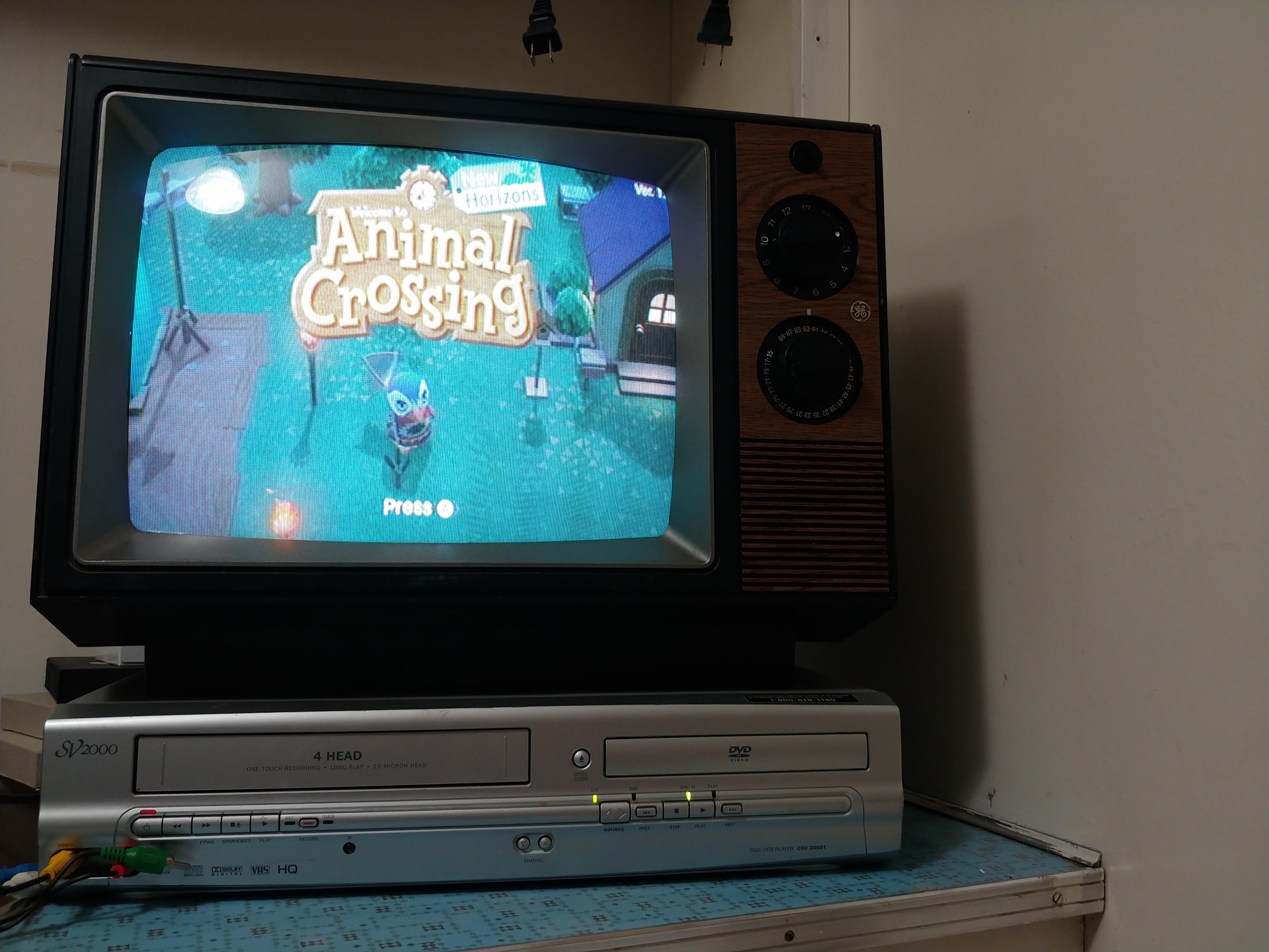 Retro TV, Modern Game r/retrogaming