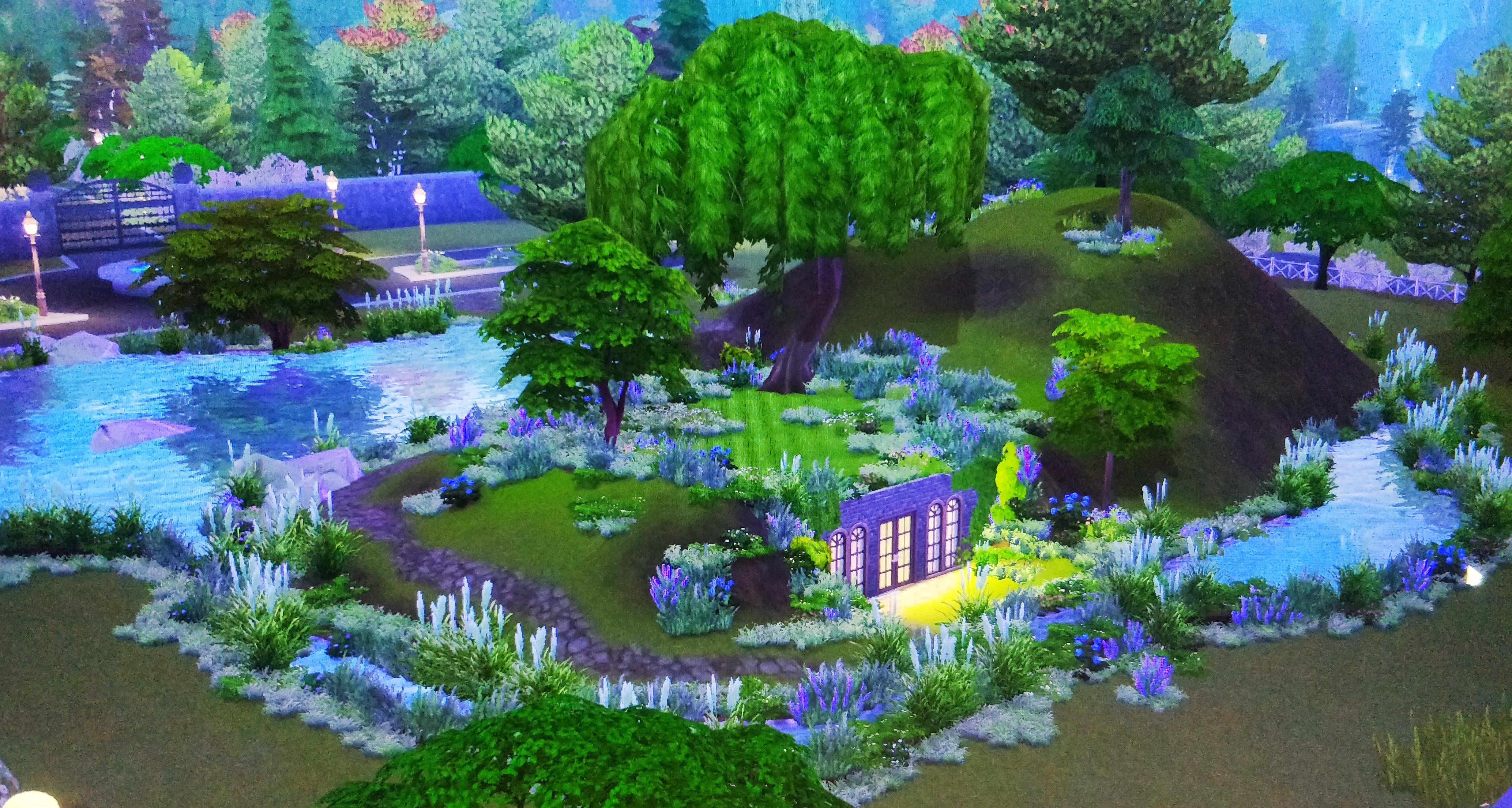 I was happy with this underground house I built. r/Sims4