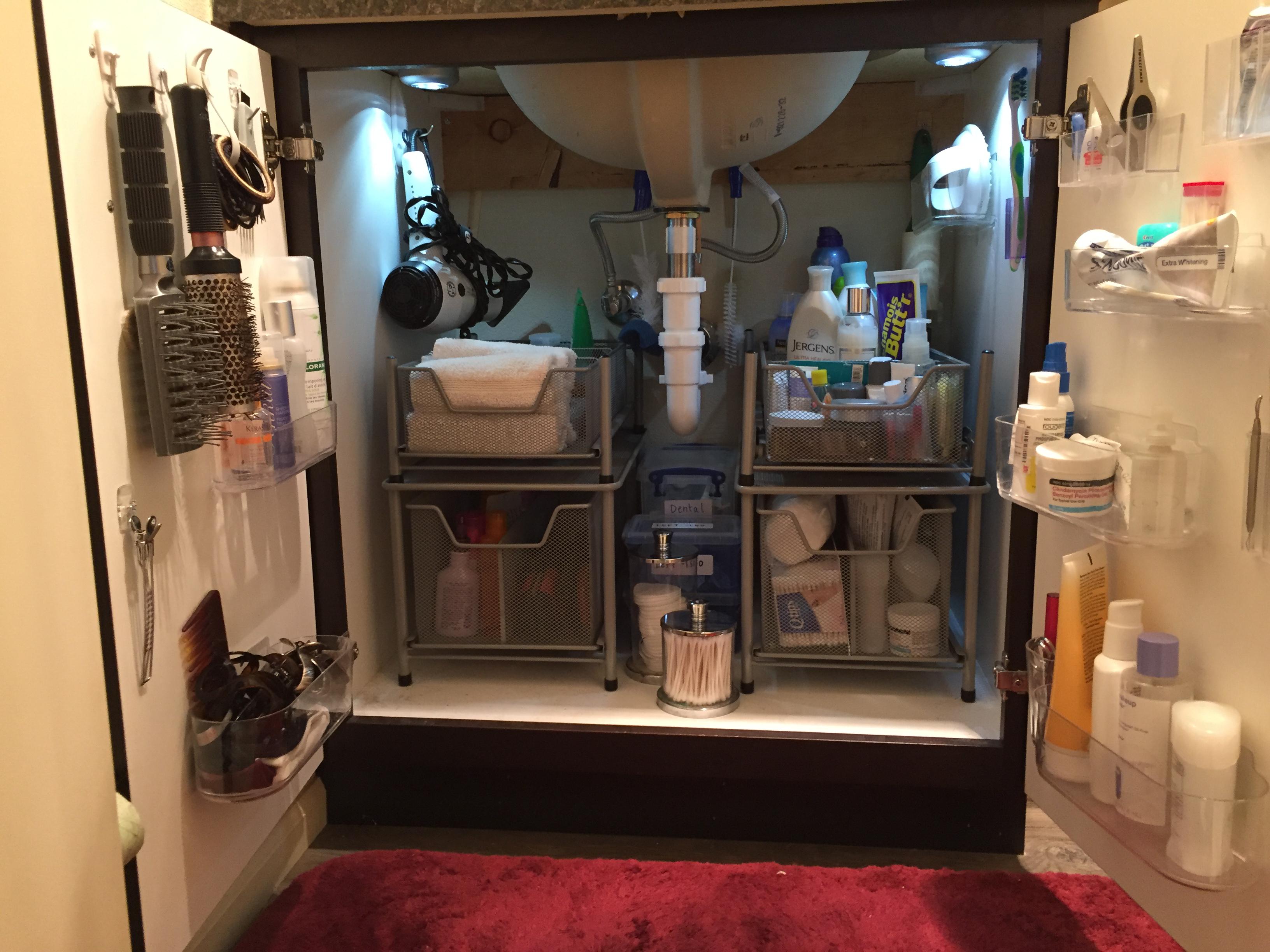 Small Bathroom Under Sink Bathroom Organization using command hooks