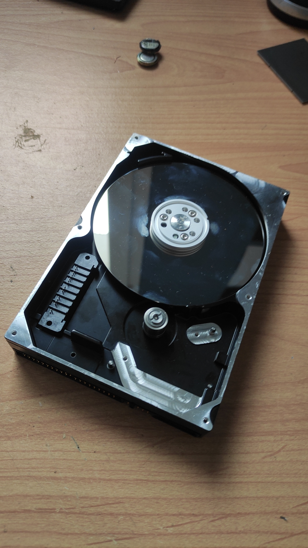 Does anyone know how to run this hdd 4 pins brushless motor without any