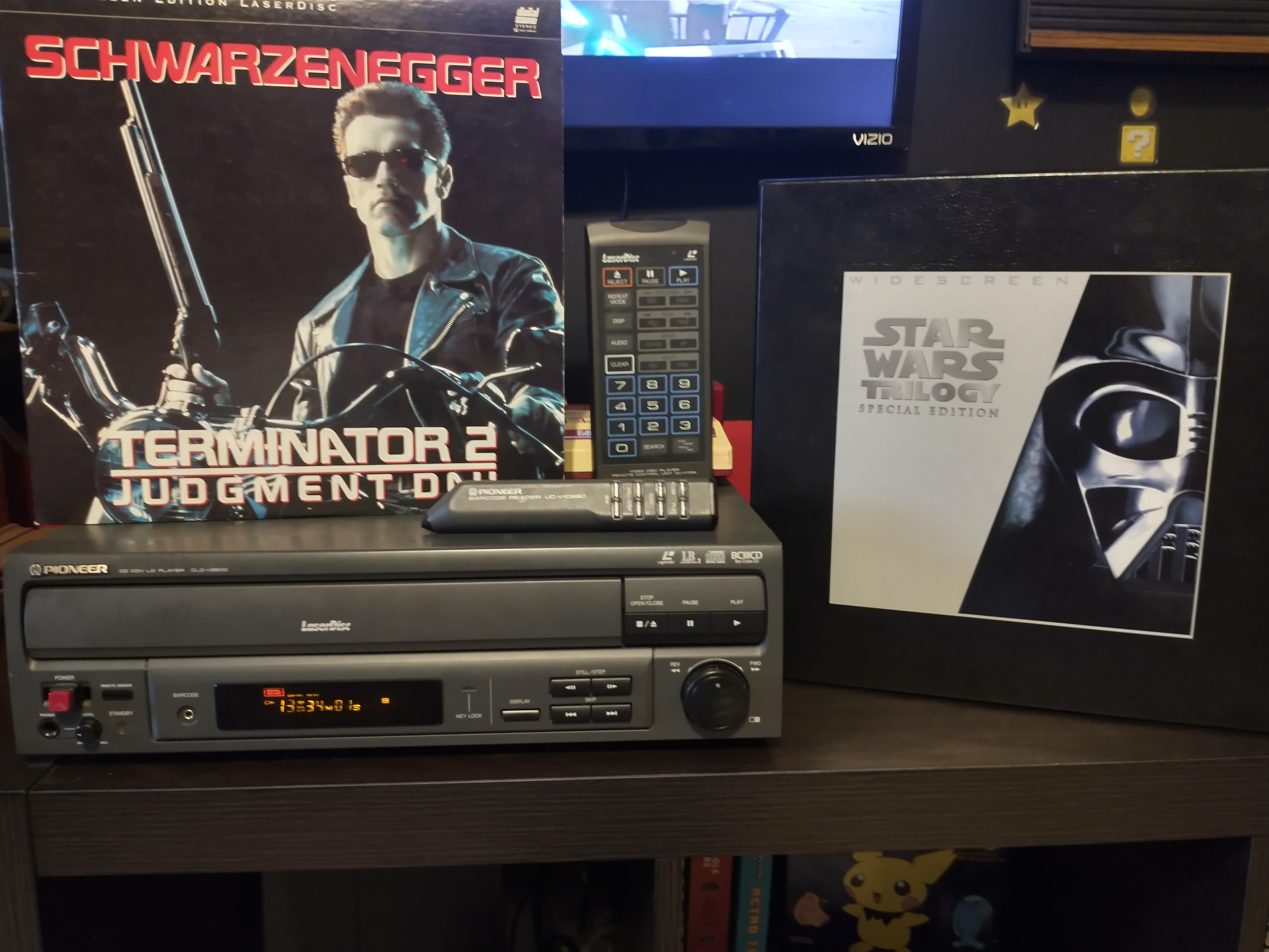 After years of wanting a LaserDisc player, I finally got one! A Pioneer