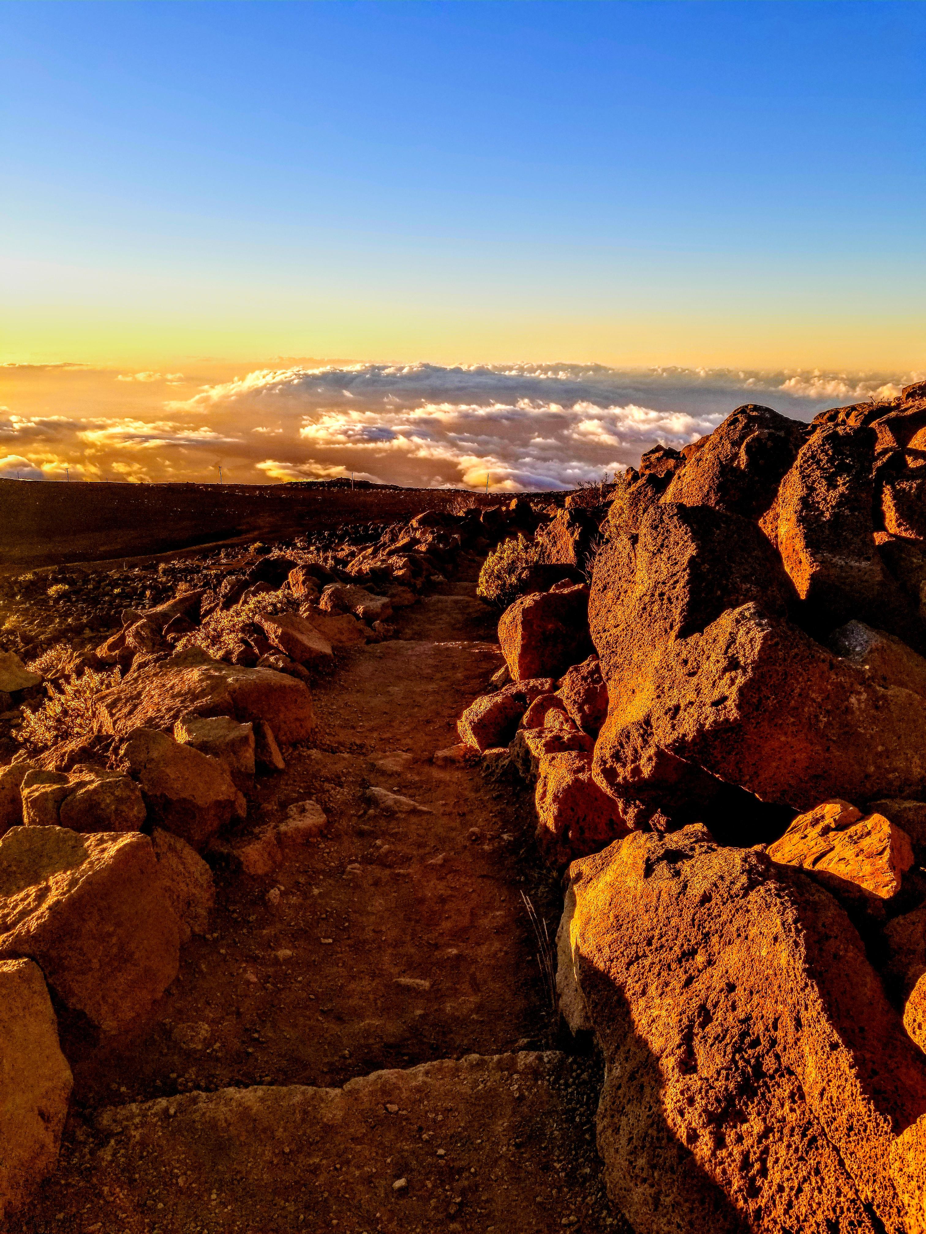 Less common view Top of Haleakala , Maui. [OC] [1440x2960] : EarthPorn