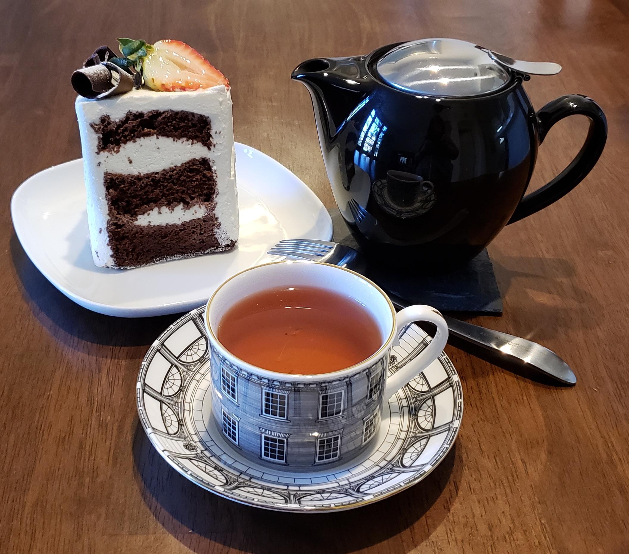 Travel Treasures Queen Anne Blend in Fortnum & Mason Cup and Saucer