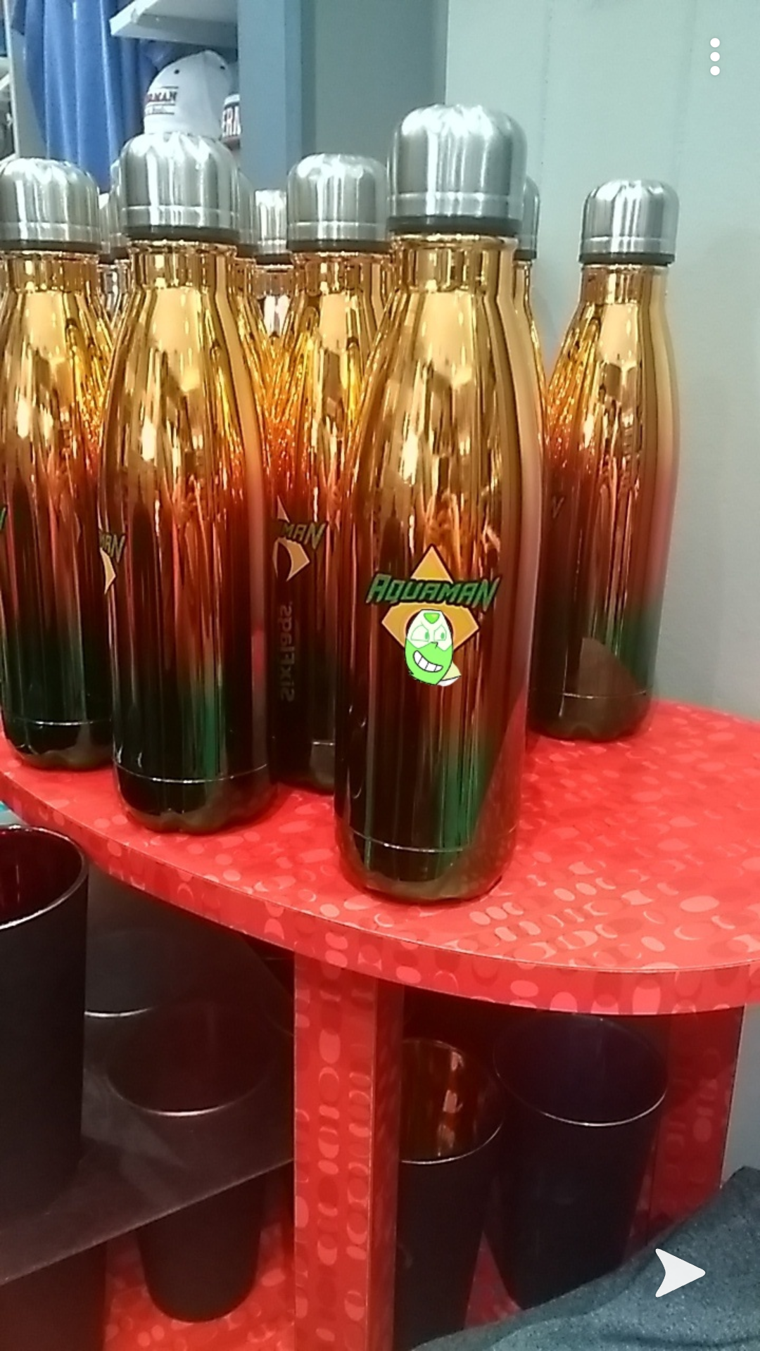 SU/ DC crossover bottle seen at Six Flags. r/memeuniverse