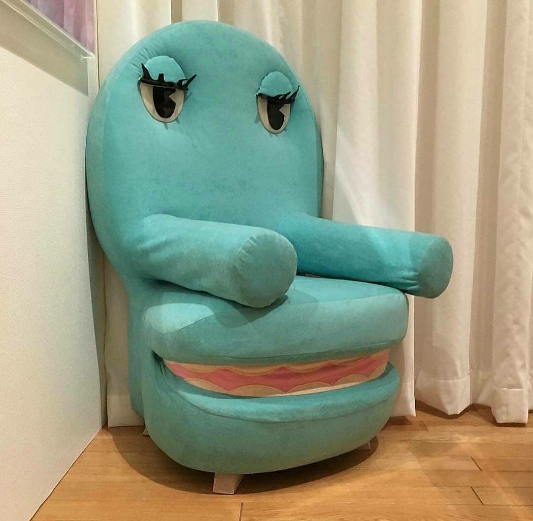 This creepy chair oddlyterrifying
