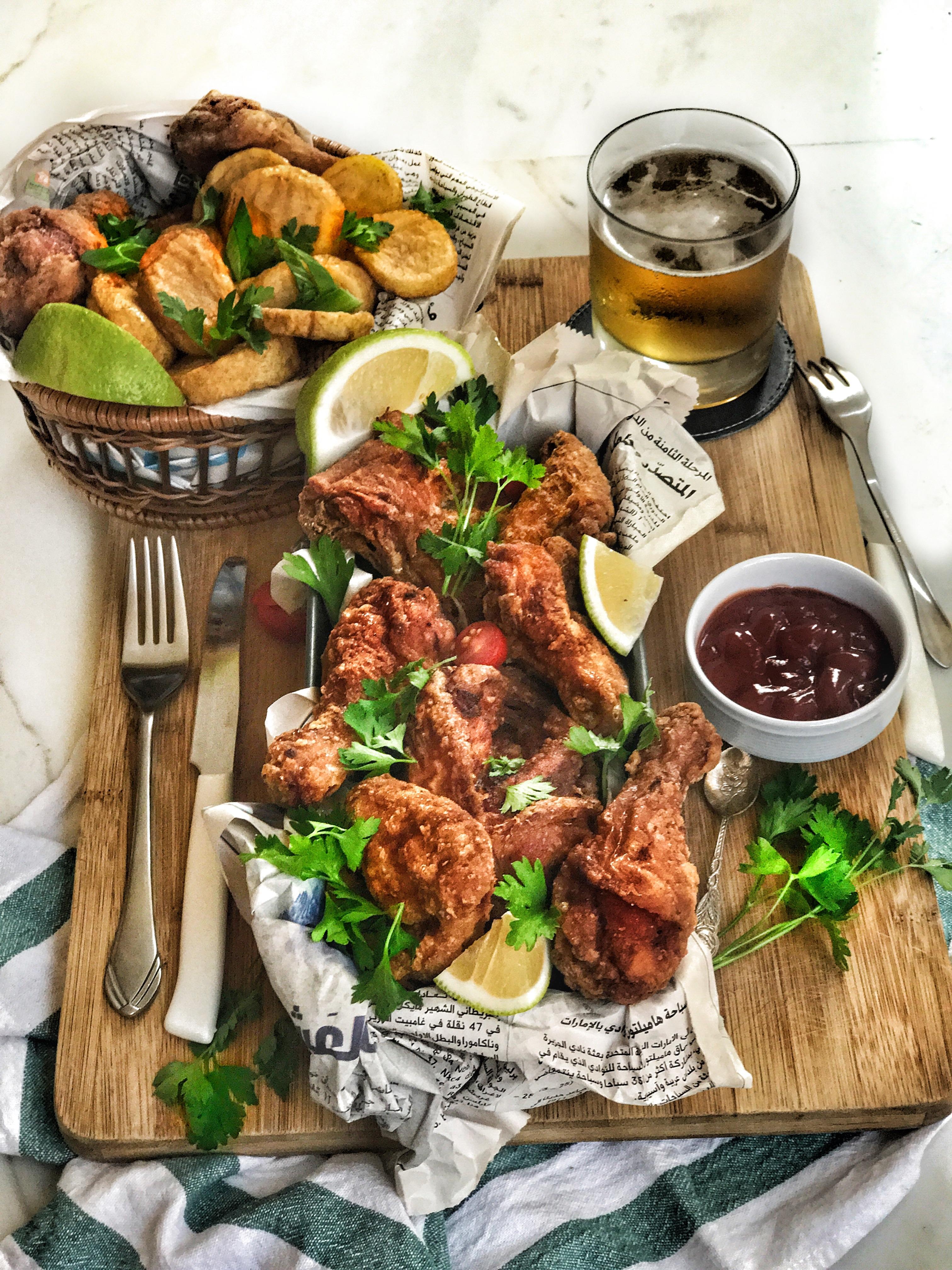 Fried chicken and beer [3080 x 2020][OC] r/FoodPorn