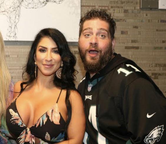 Wow. Big Jay has a hot mom. 🔥 : TheBonfire