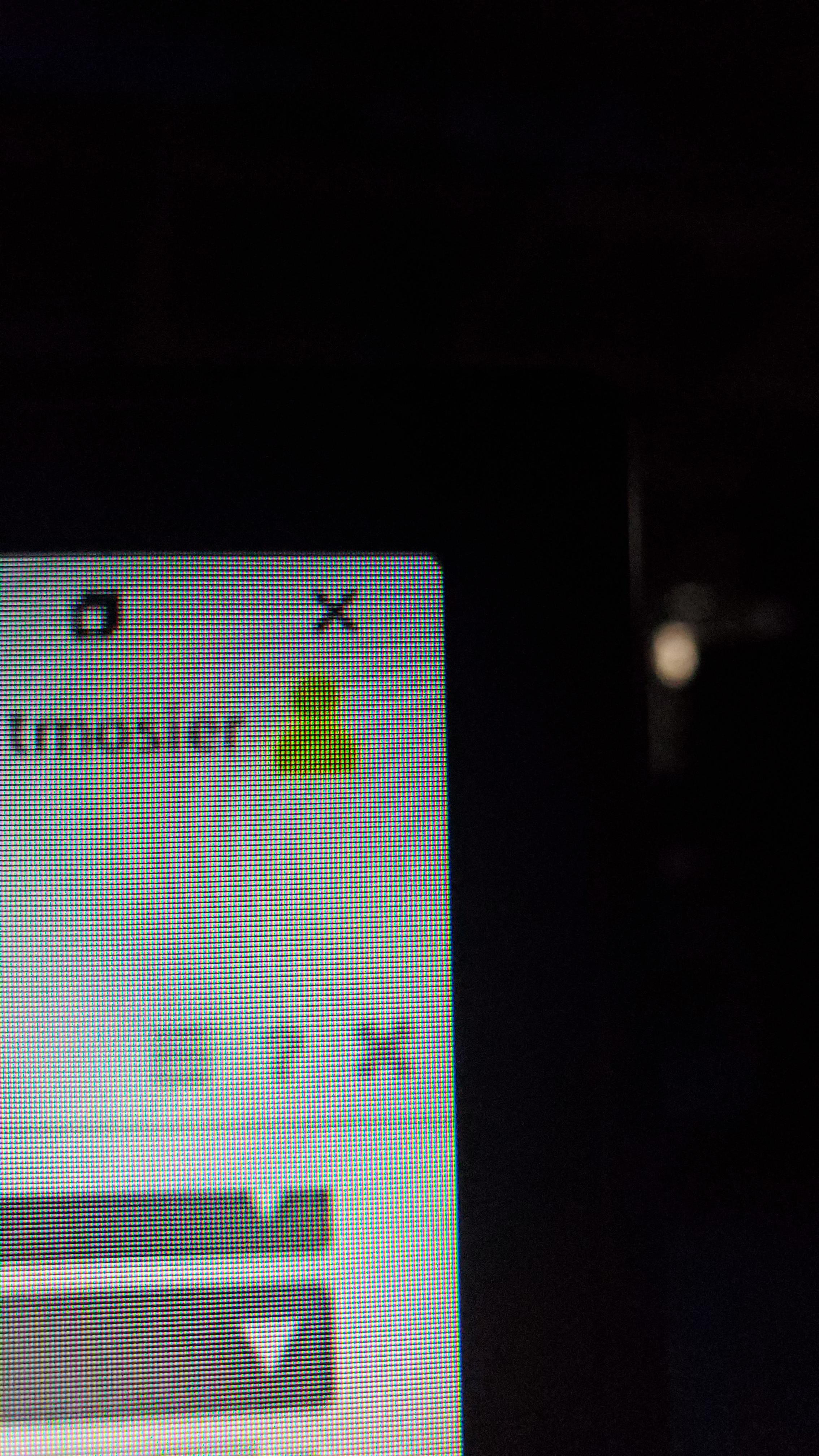 At the top right corner of my samsung odyssey g7 27in there's a chunk