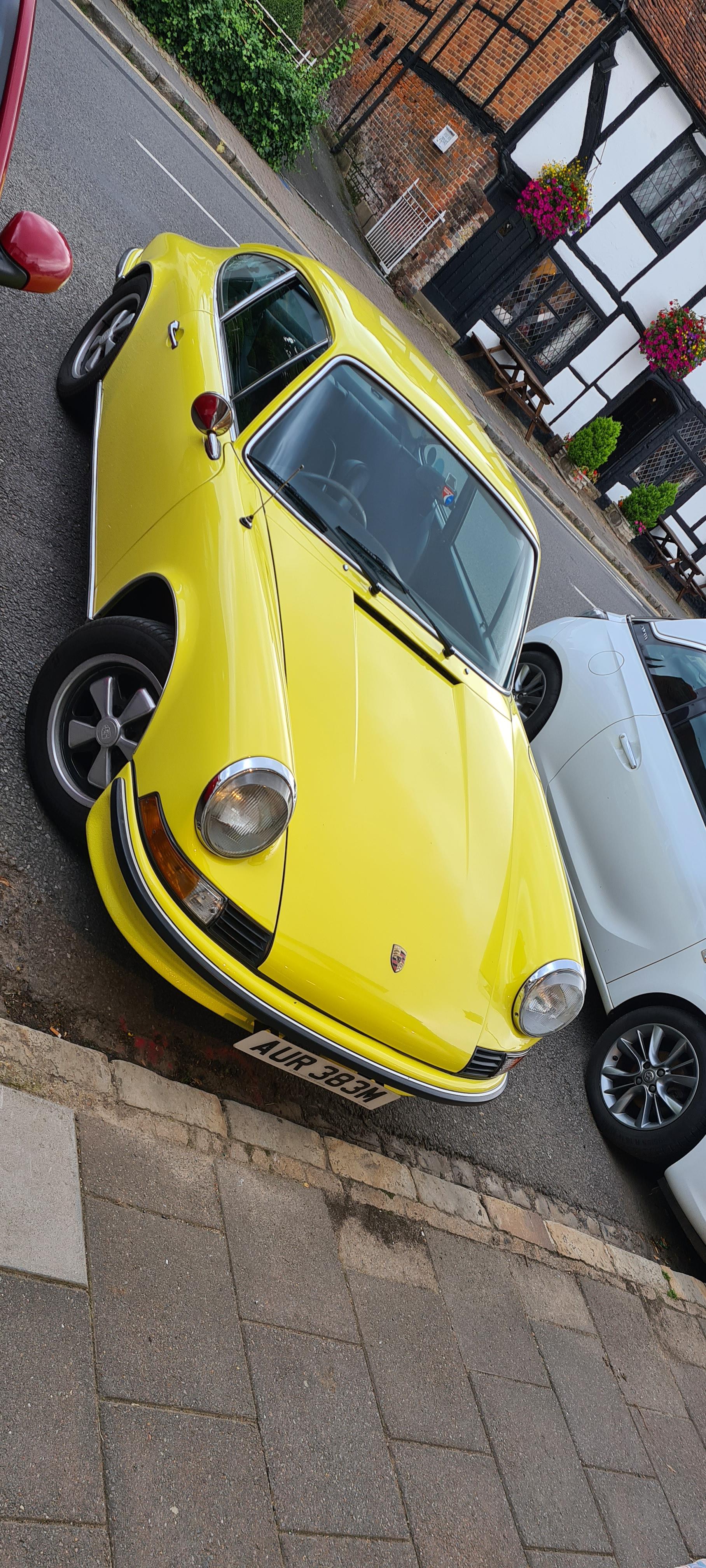 Spotted this glorious 911E which has been with its lady owner for 30