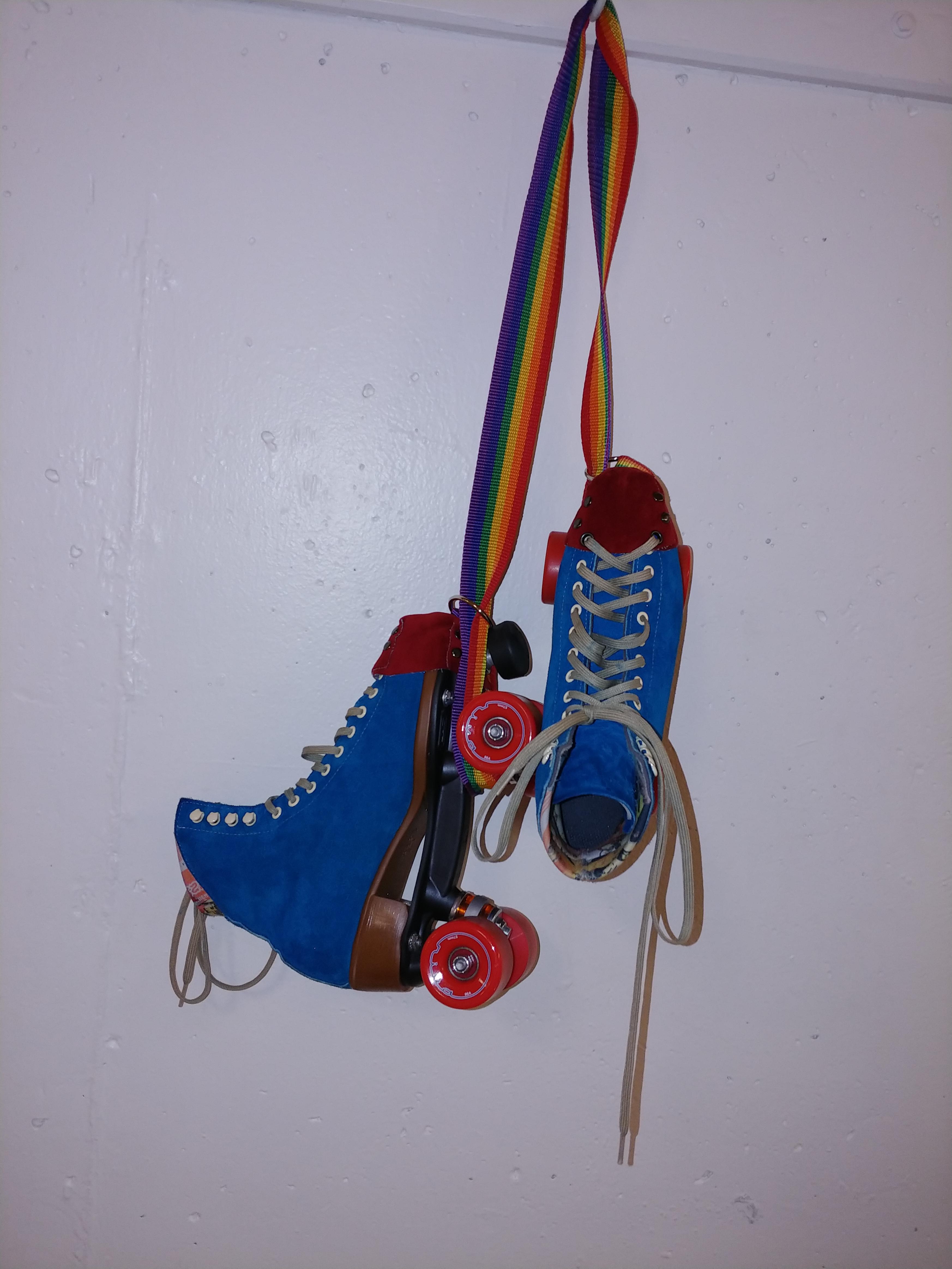 Made my first skate leash to add to my diy toe guards r/Rollerskating
