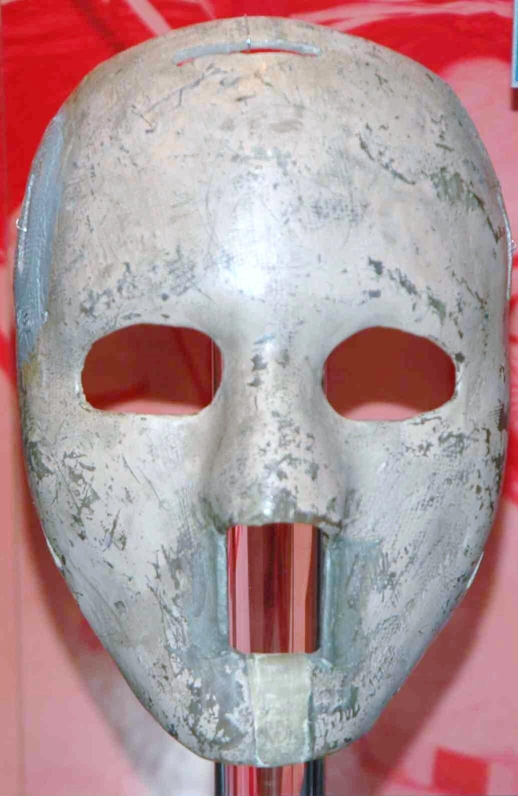 The first goalie mask, invented by Jacques Plante in 1959 r/sports