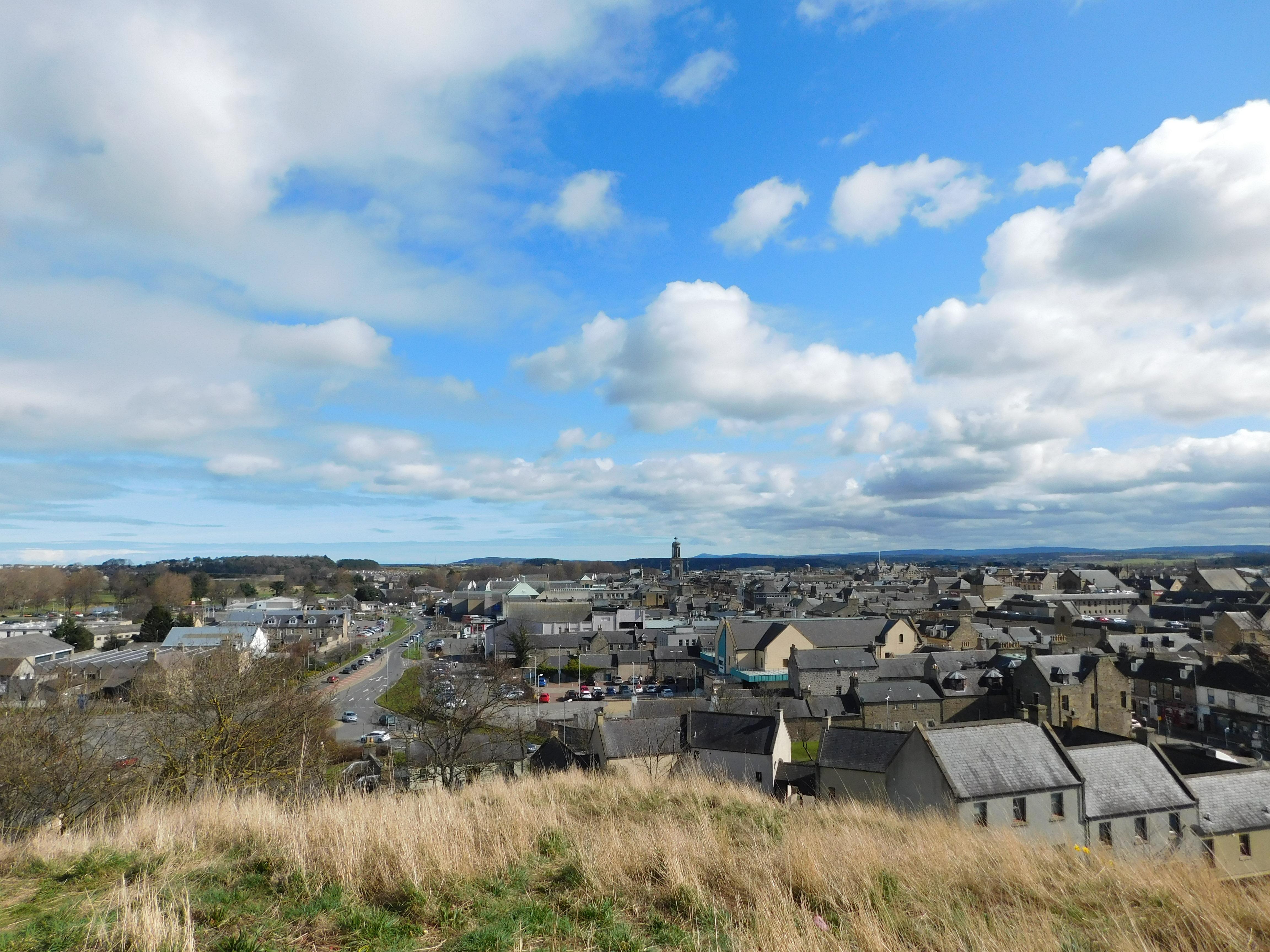 [Village] The cozy little town of Elgin, Scotland, from Lady Hill