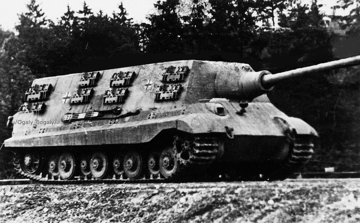JagdTiger but with a different casemate 2 CursedTanks