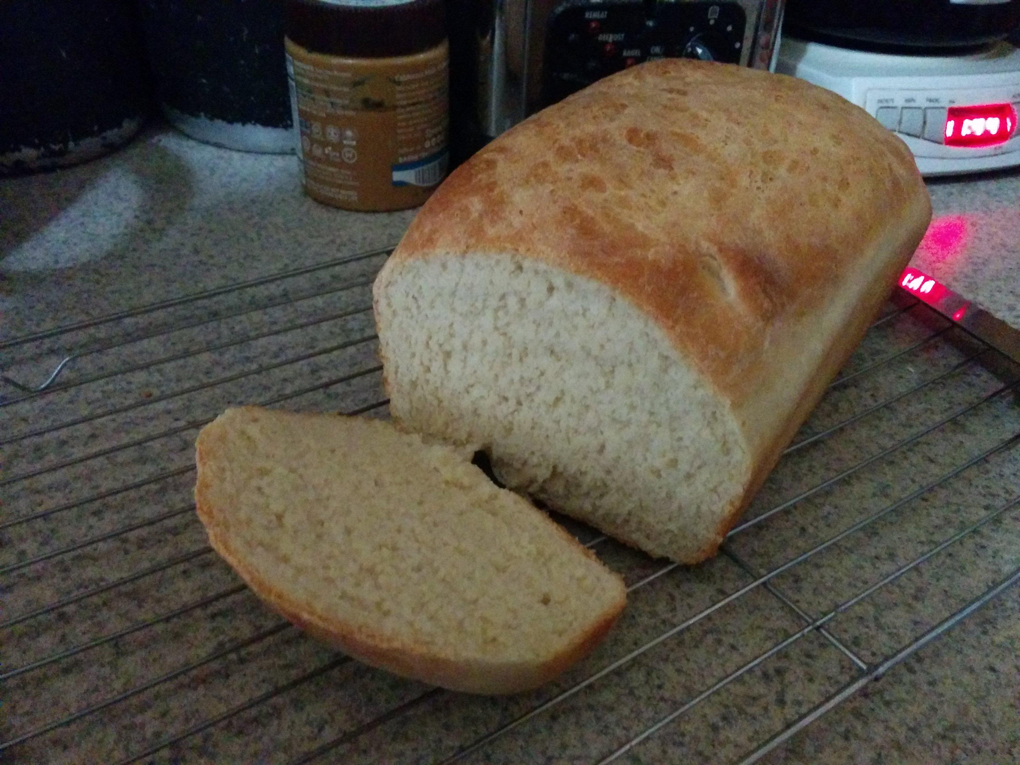 [homemade] white bread made with almond//cashew nut milk r/food