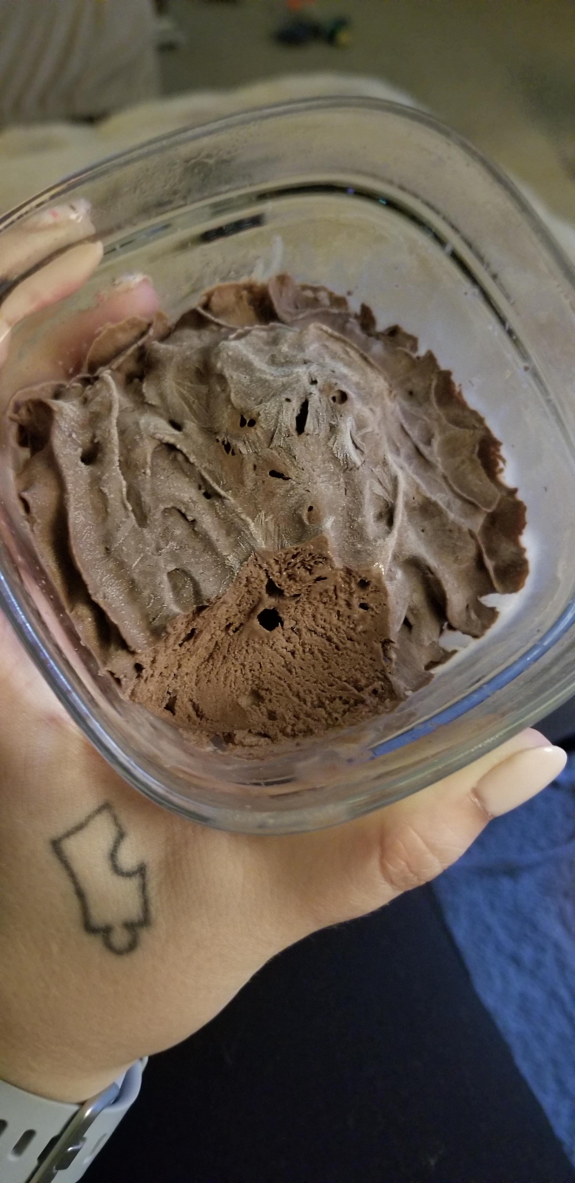 Whipped cream ice cream Hershey's whip frozen 60cals for 3/4 cup or