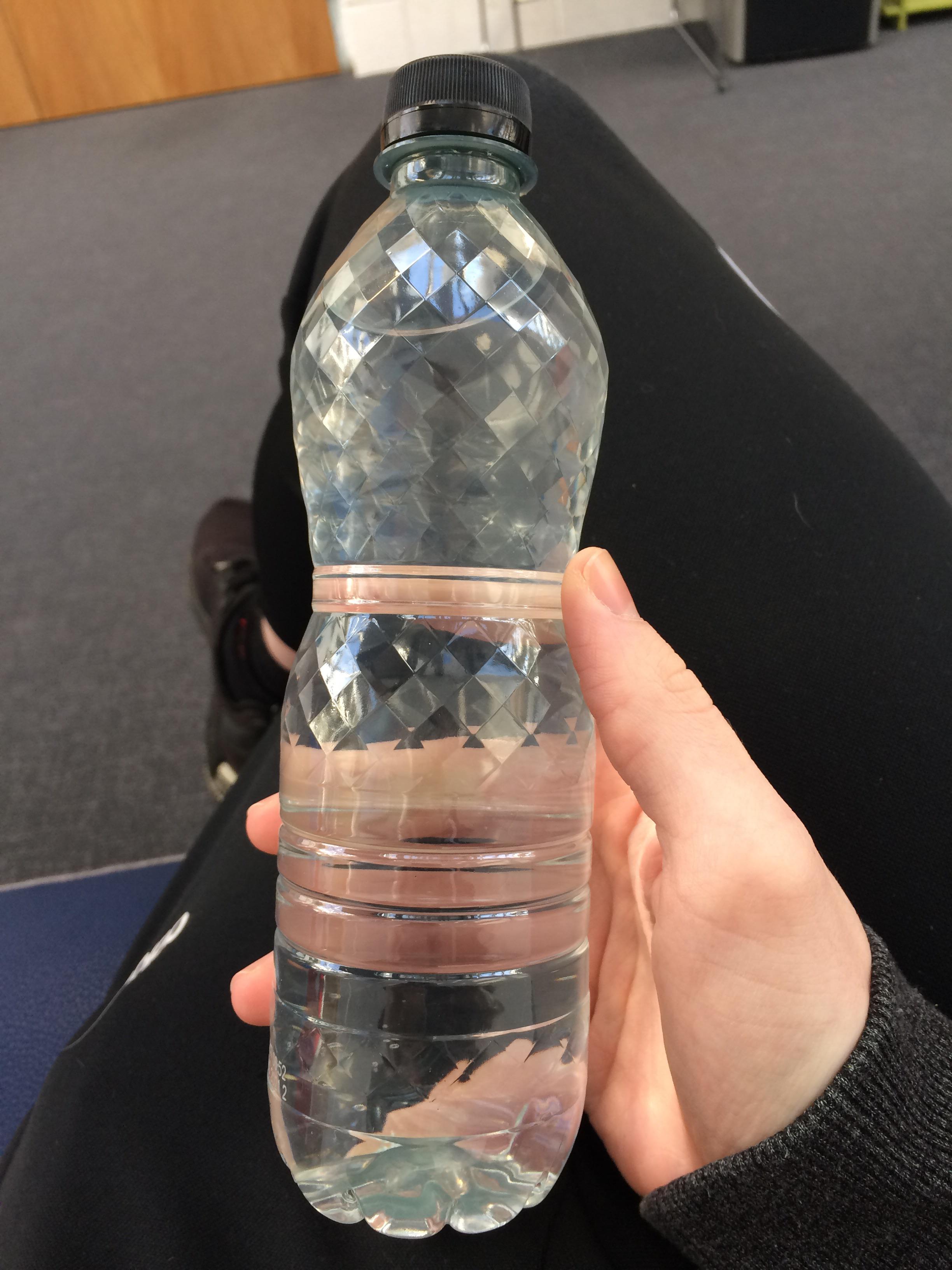 This unopened water bottle r/notinteresting