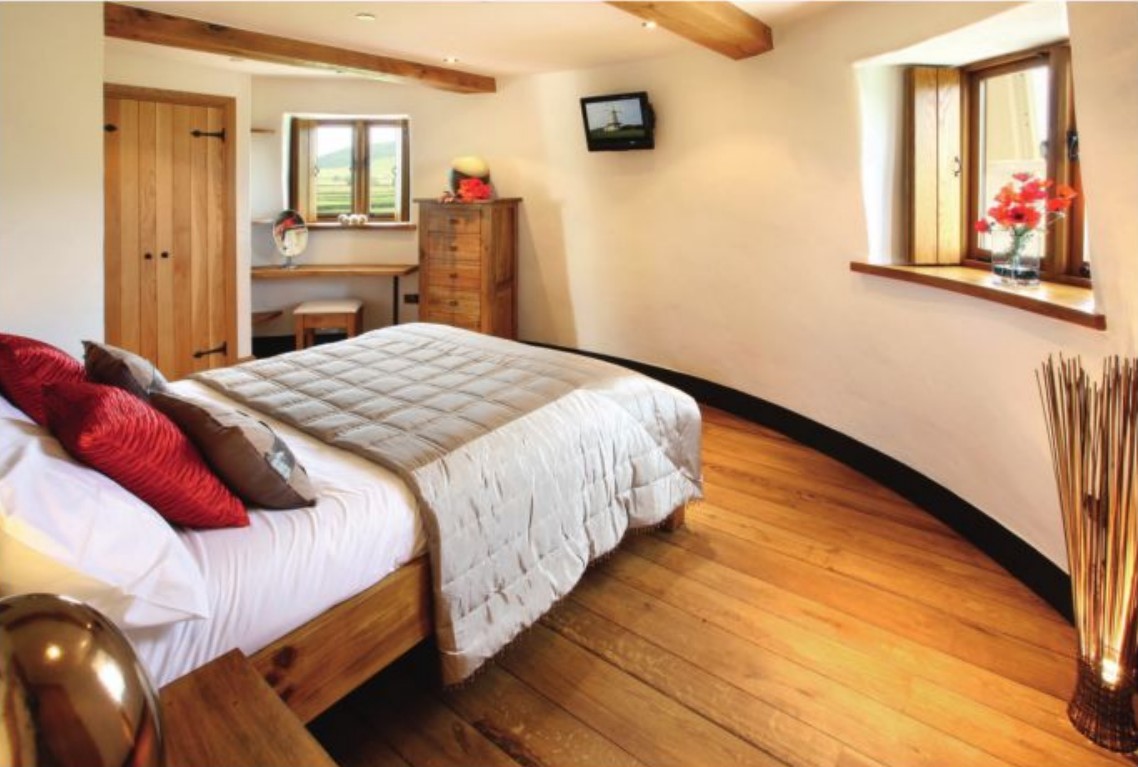 Cosy without corners in the Llancayo Windmill, Usk, Monmouthshire. r