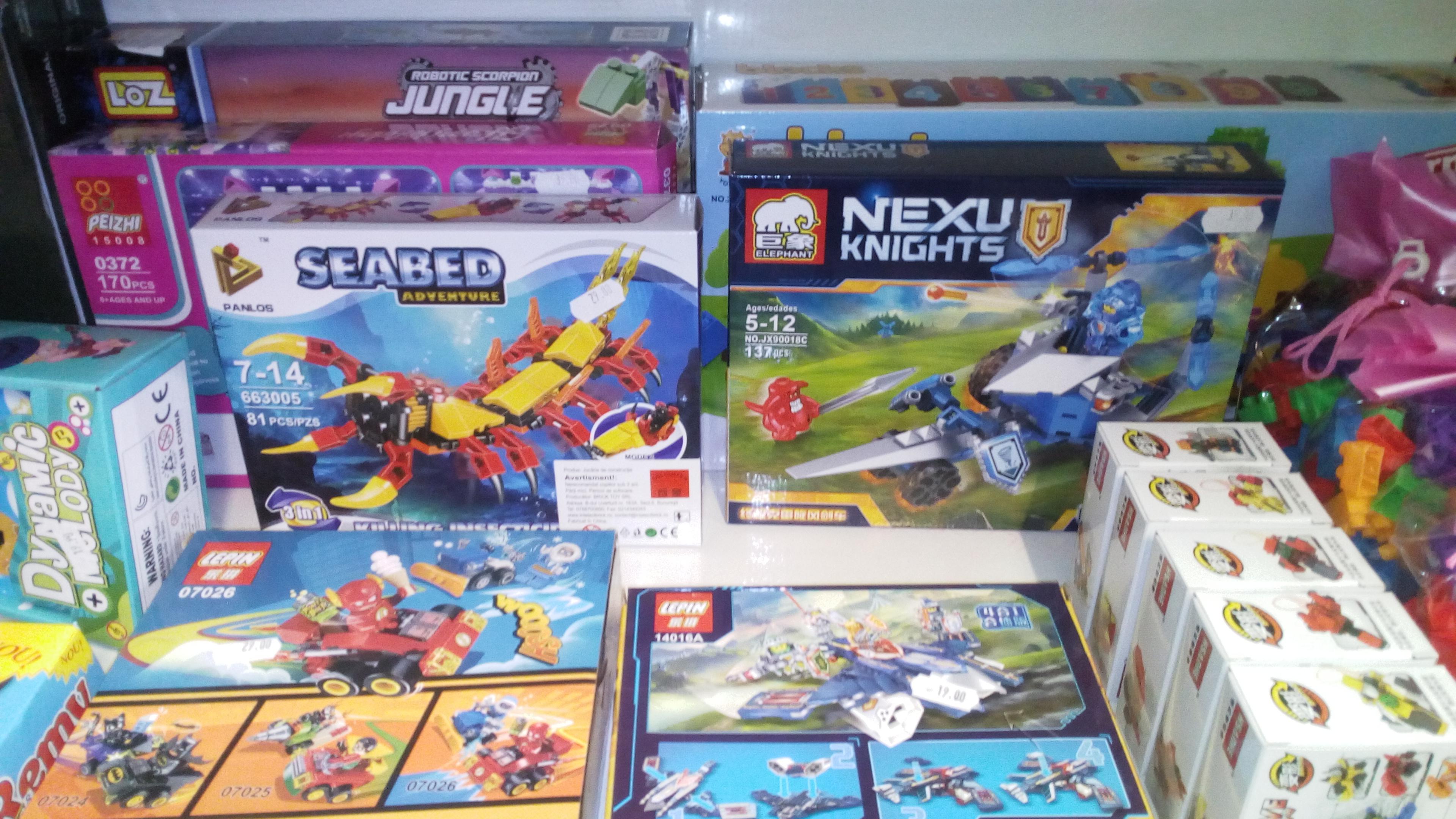 Everyone loves offbrand LEGOs r/crappyoffbrands