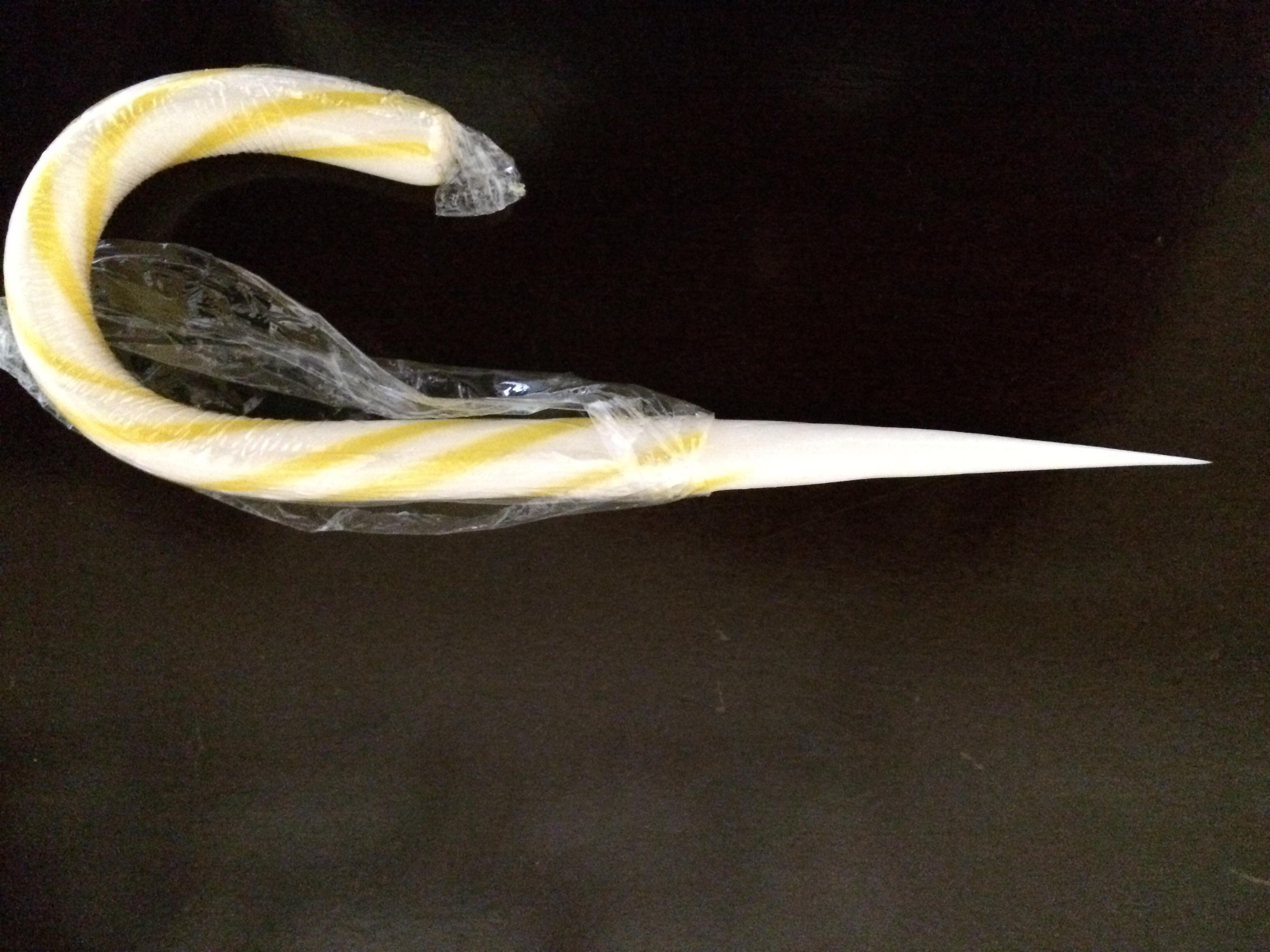 How I made this candy cane a weapon r/oddlysatisfying