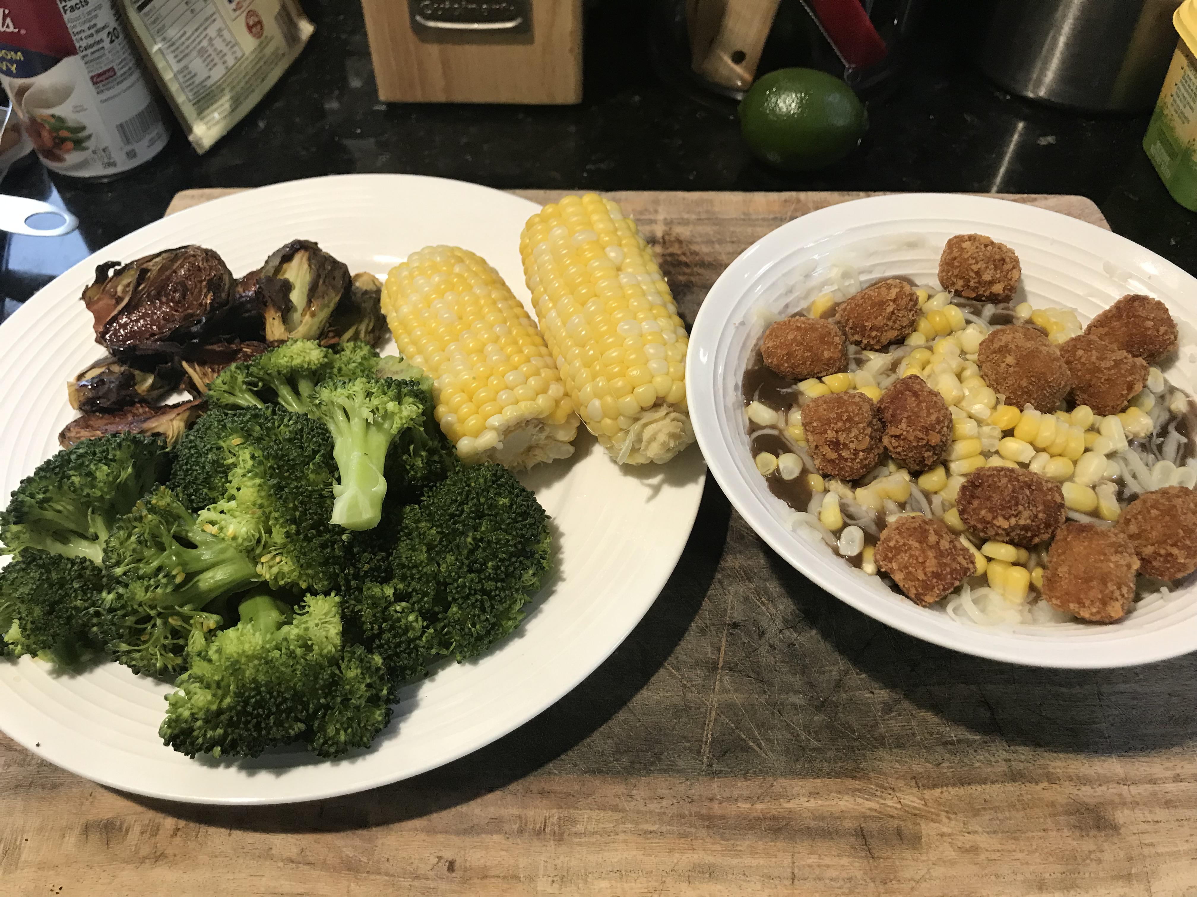 My take on a vegetarian KFC famous bowl. 484 cal for the bowl and 782