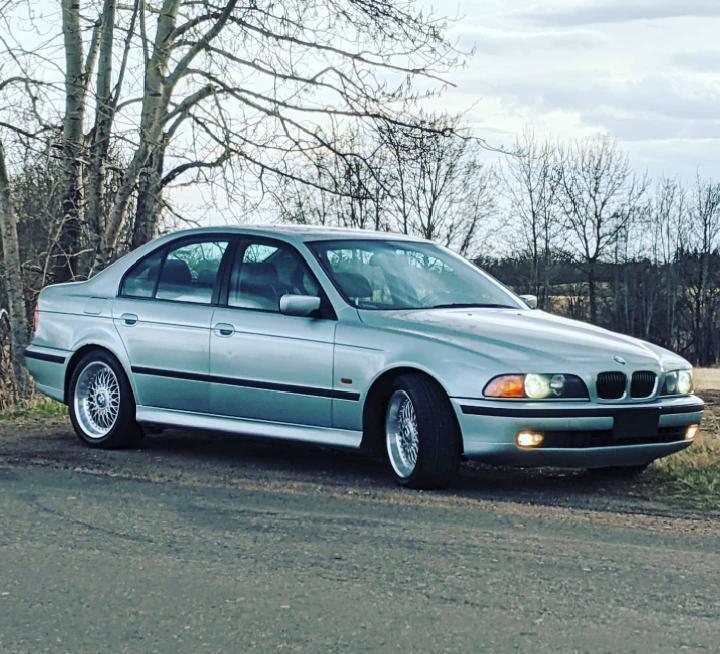 Stickshift 1999 540i. Pristine condition. Bought this week as my first