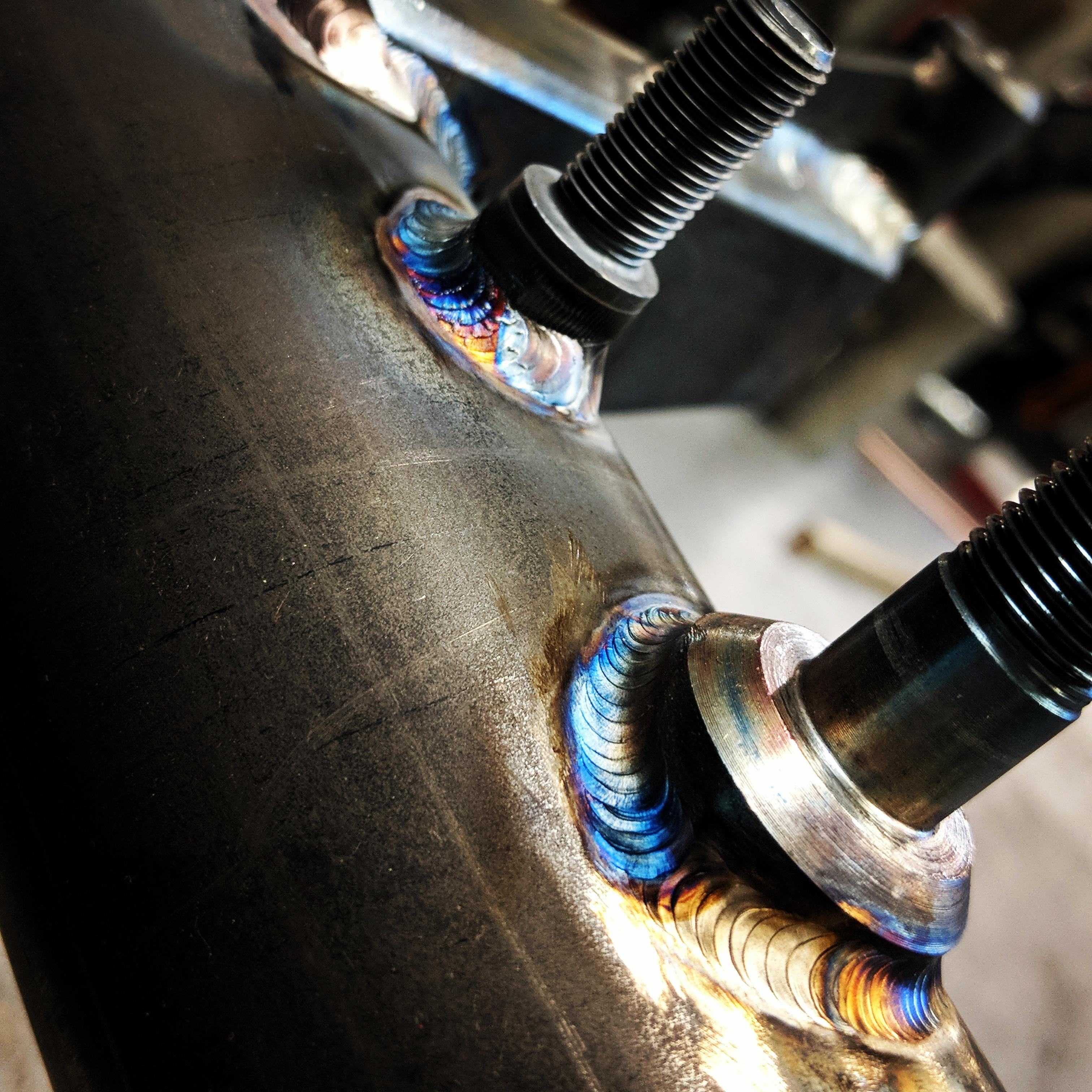 Welded threaded things to round things r/Welding