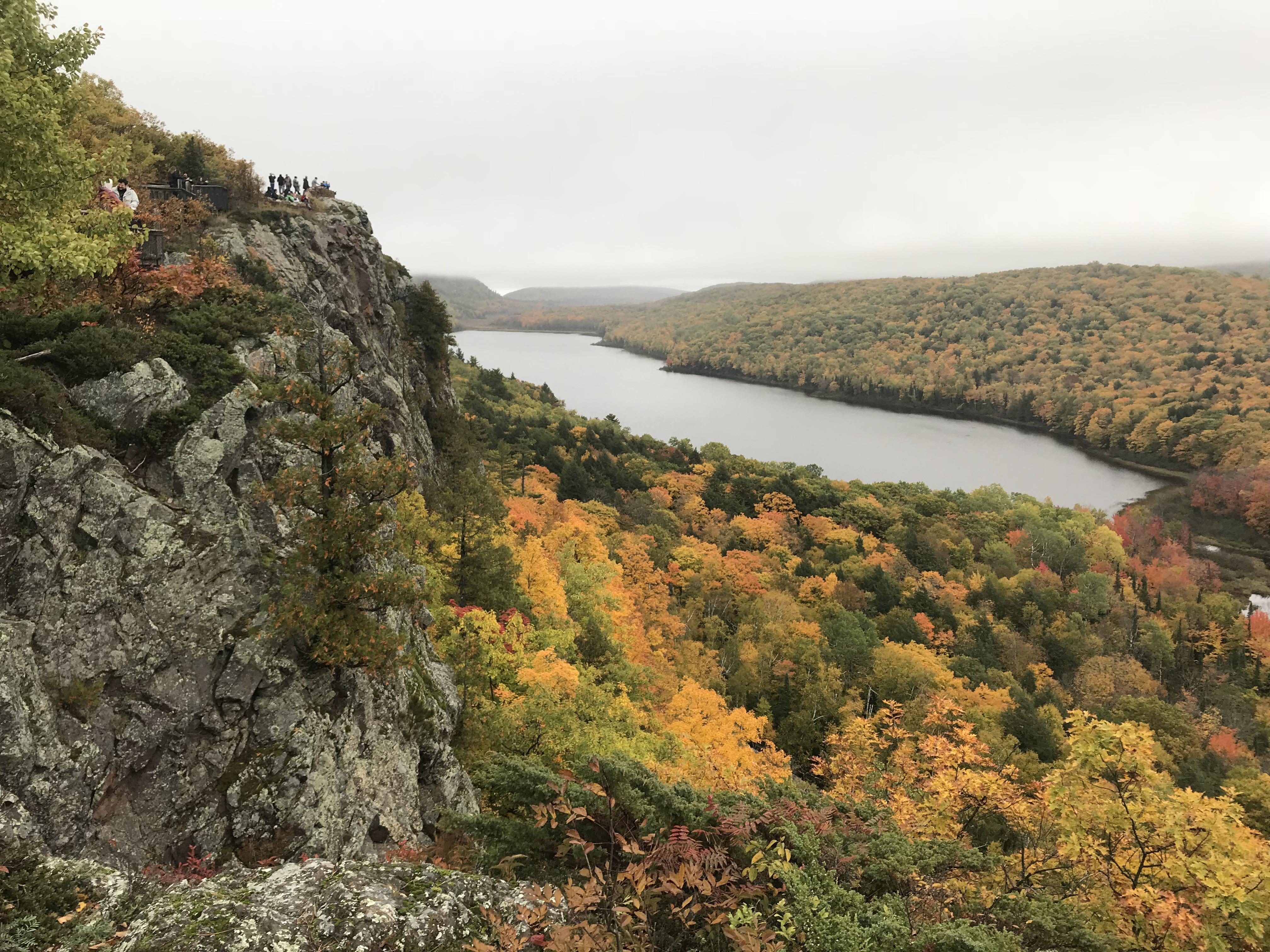 Beautiful fall day backpacking at Lake of the Clouds, Porcupine