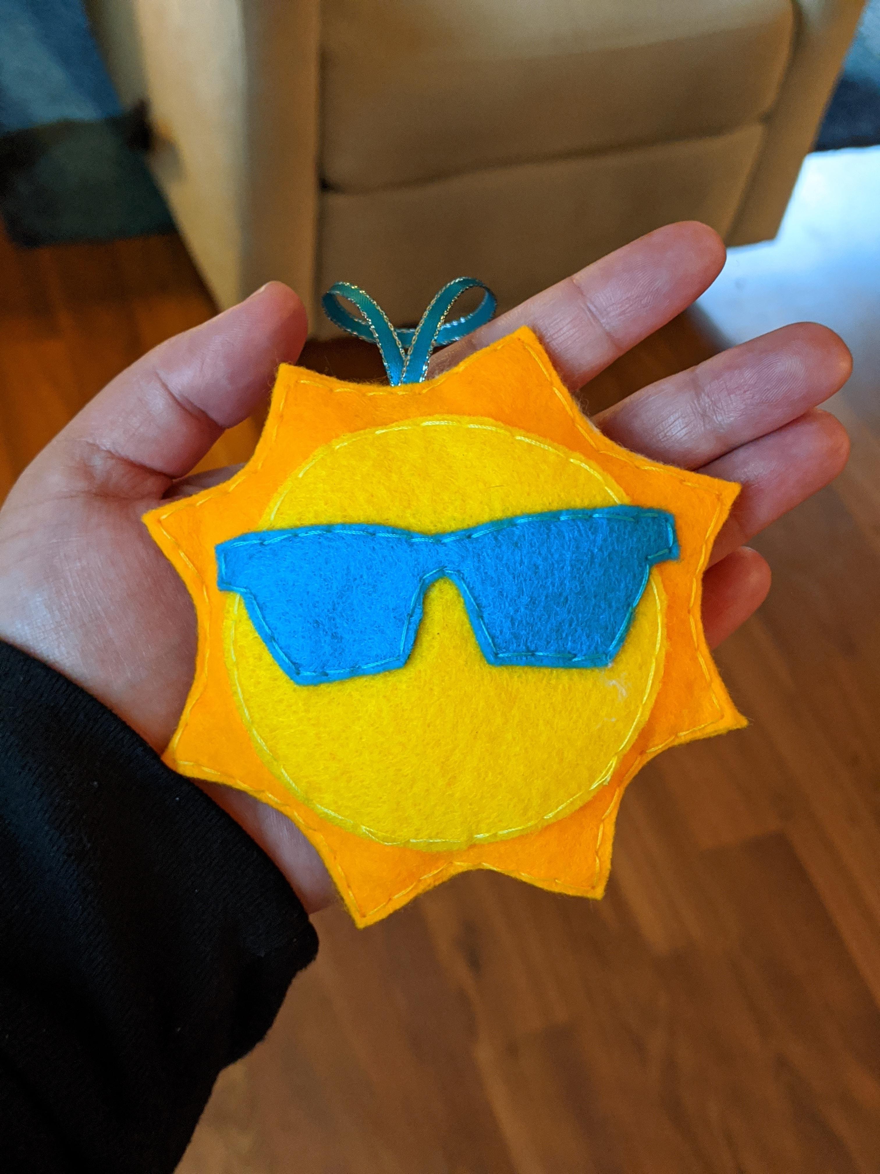 I've been sewing felt ornaments during quarantine r/crafts