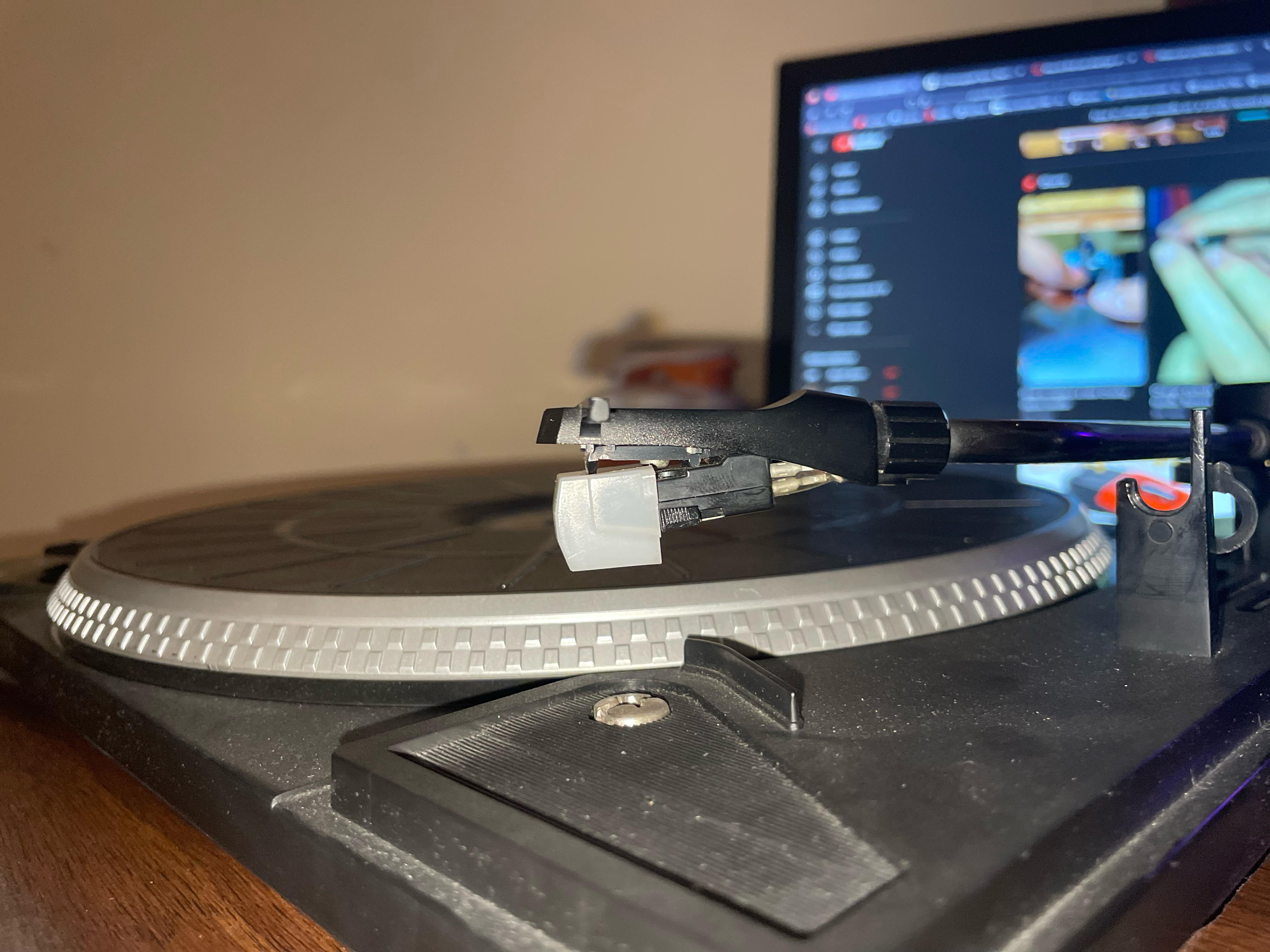 Needles r/turntables