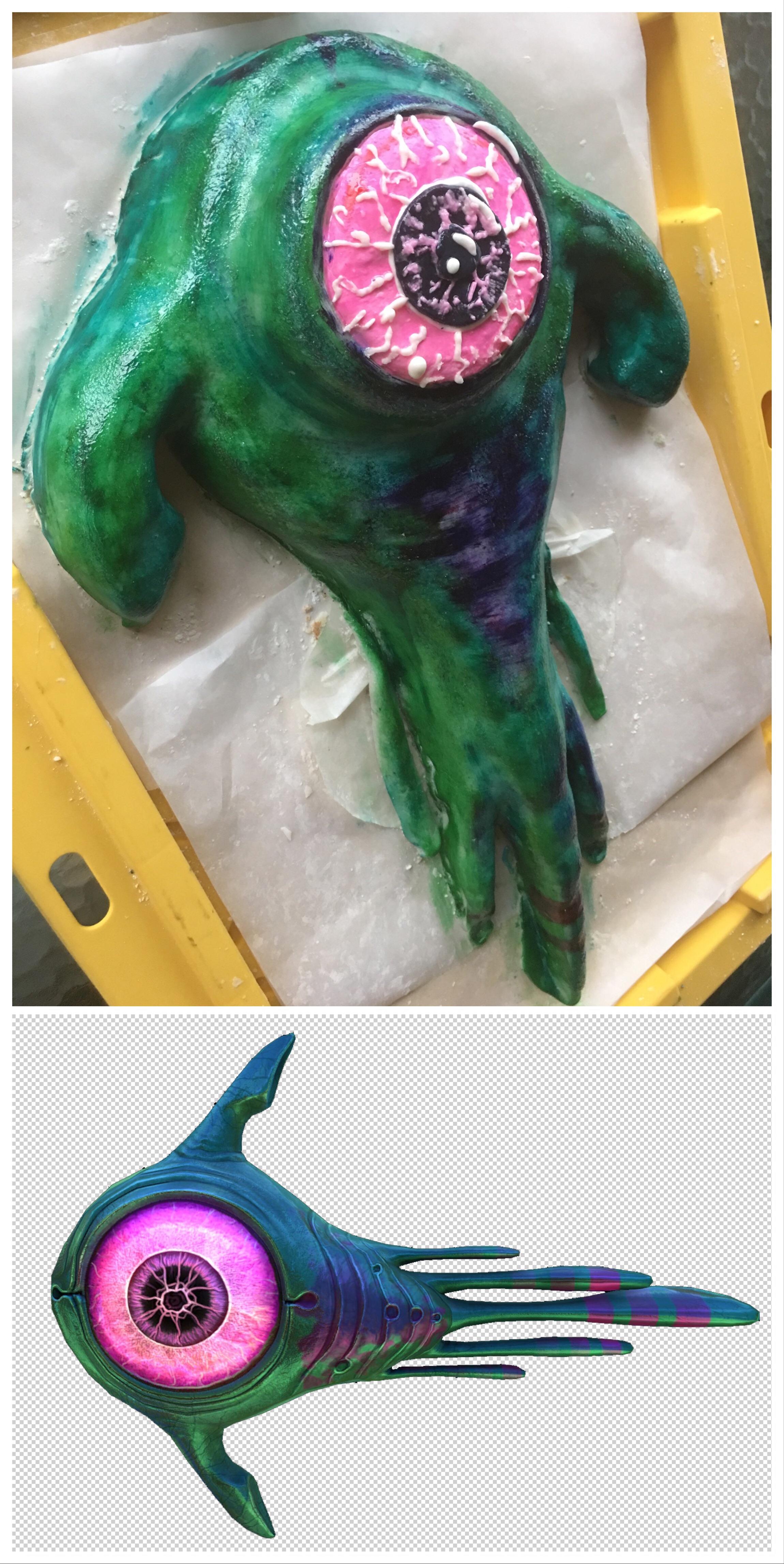 Mom sent me a picture of an Oculus cake she made for my youngest