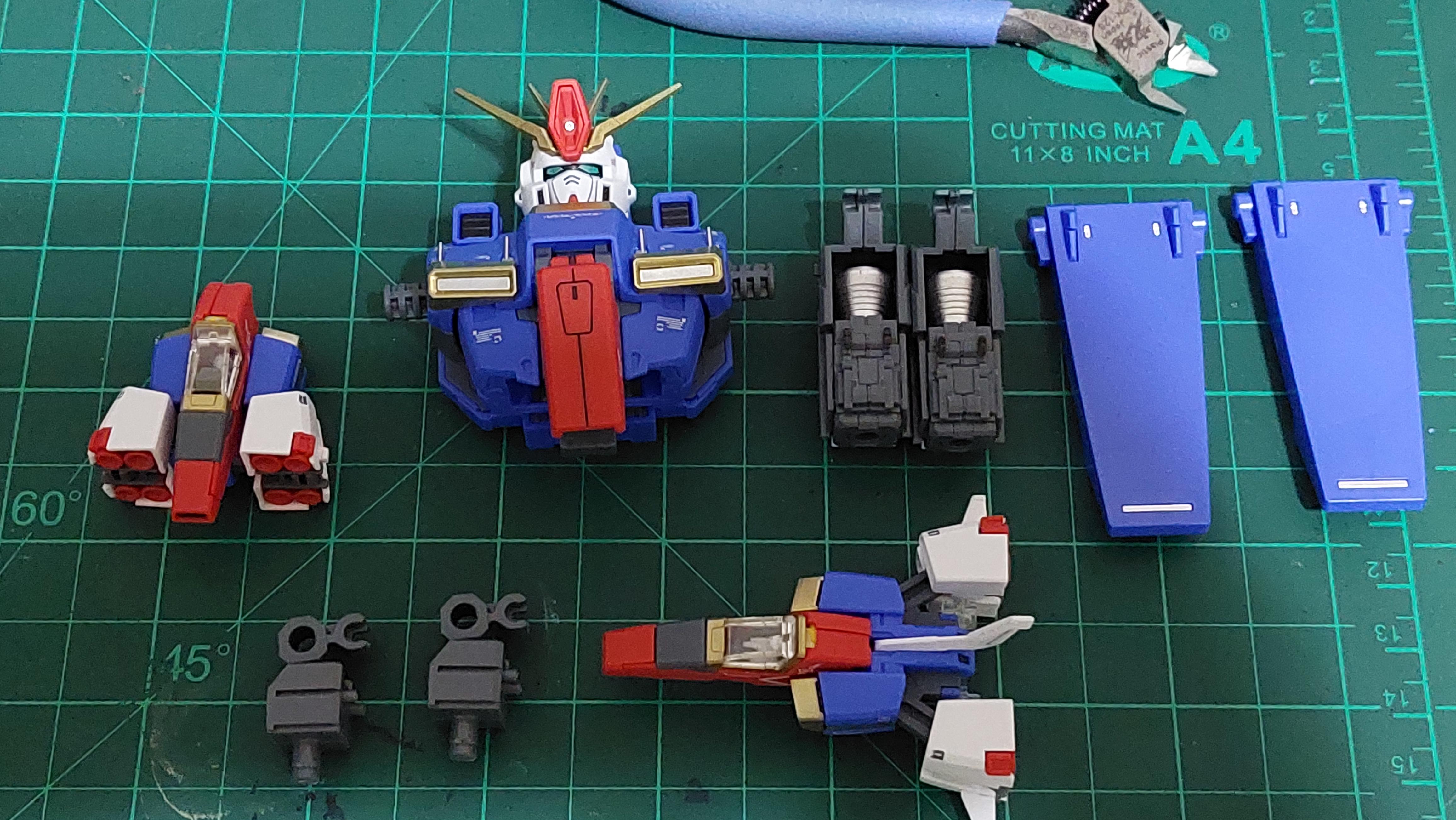 Day 4. MG ZZ Gundam Ver.Ka. Build a section, decal, topcoat armor