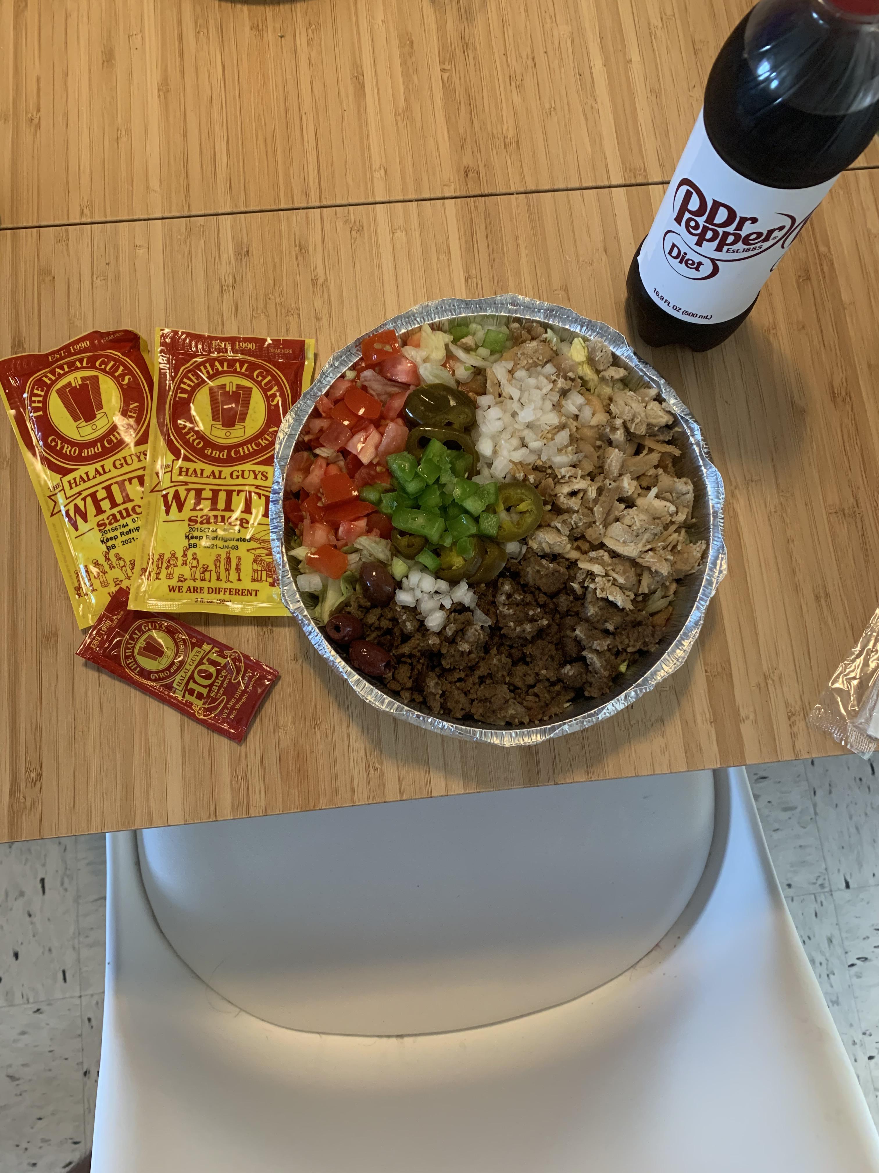 Halal guys is the best! Warning hot sauce is 🔥!!! r/ketobeginners