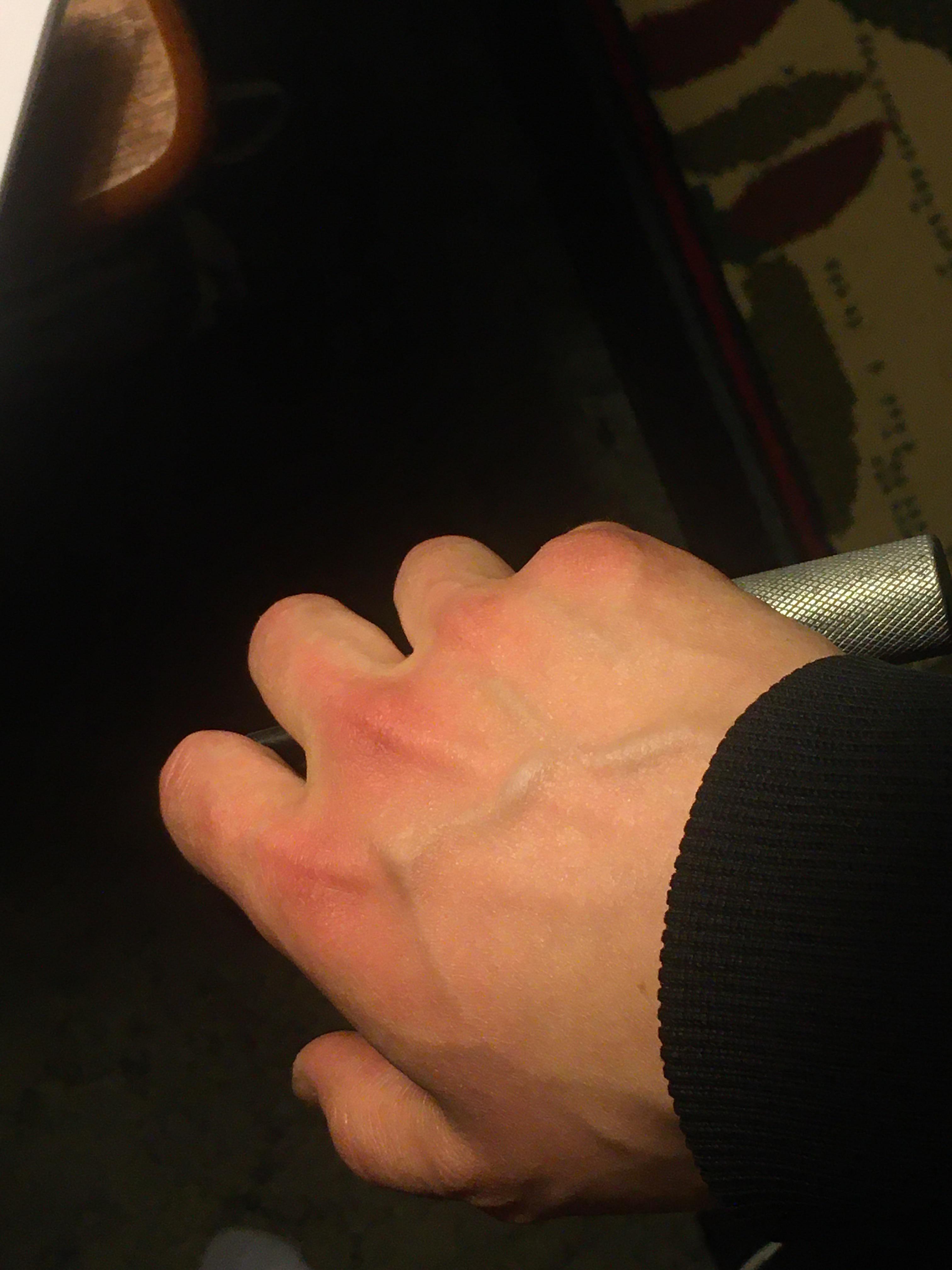 Testing out the grip :) : r/ManHands