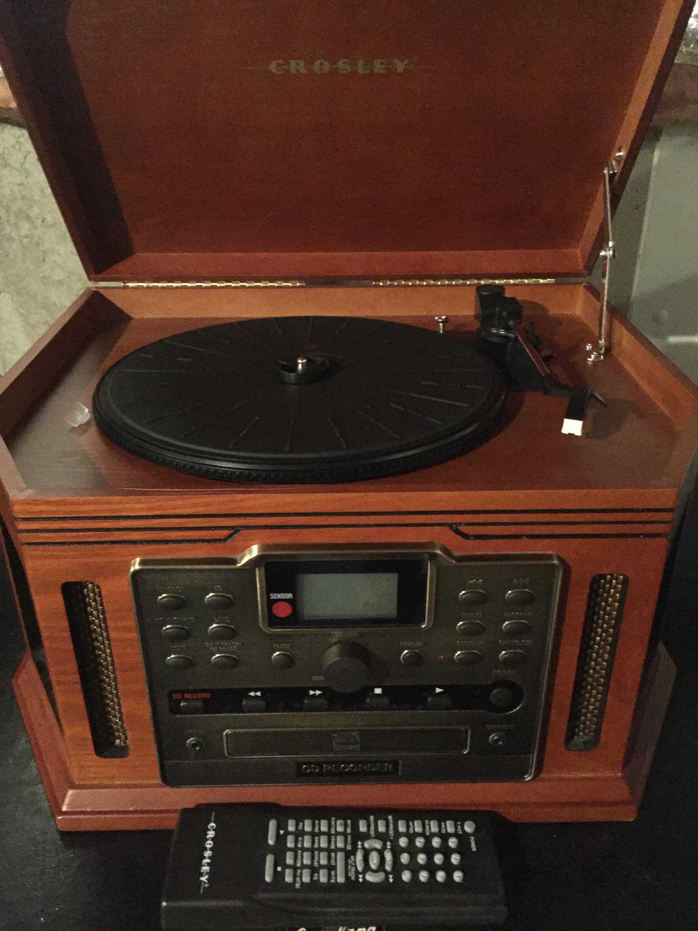 Found a Crosley CR248 record player at my local goodwill for only 25! r/ThriftStoreHauls