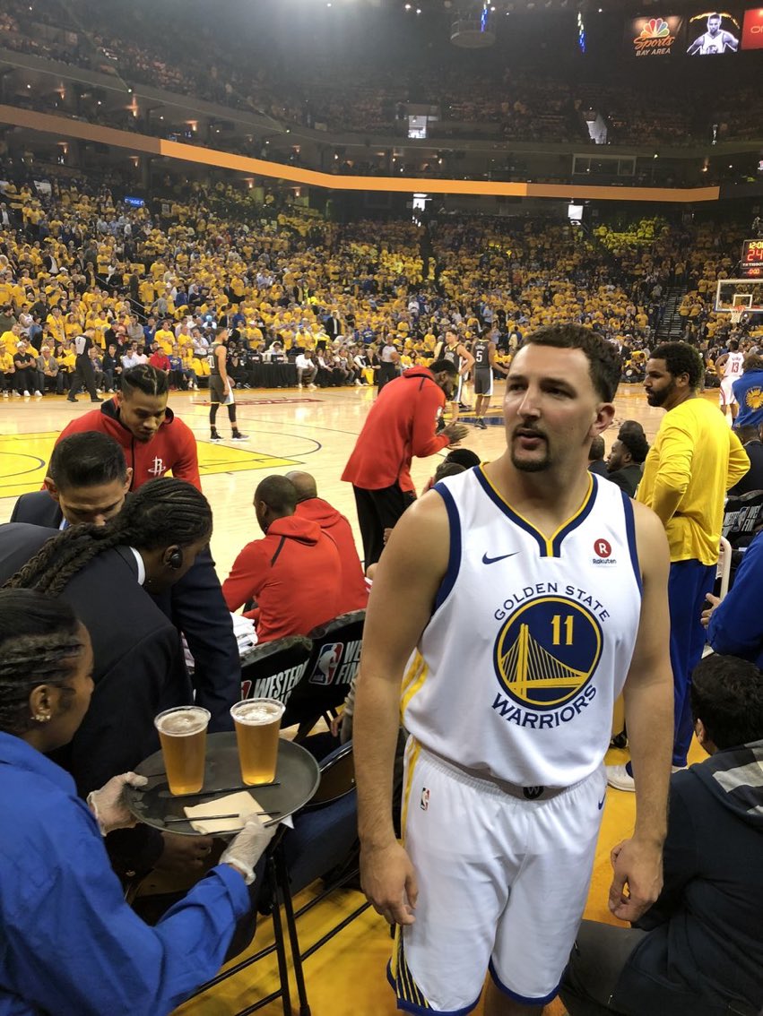 Klay Thompson lookalike is back r/nba