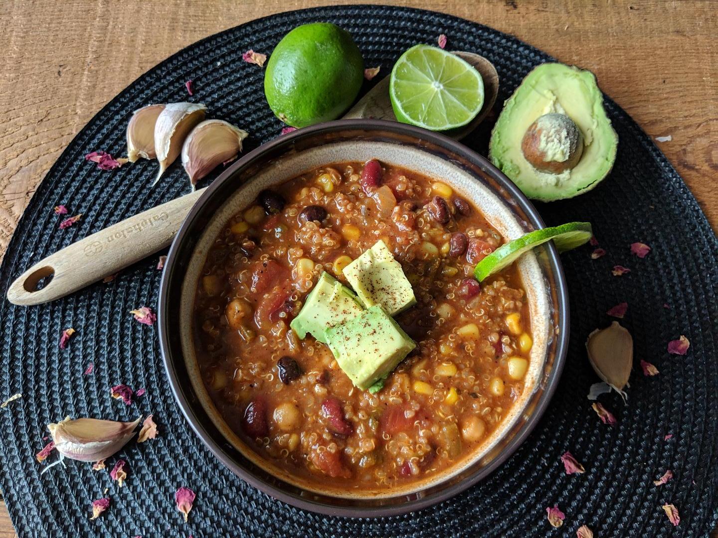 Loaded vegan 3 bean and quinoa chili r/veganrecipes