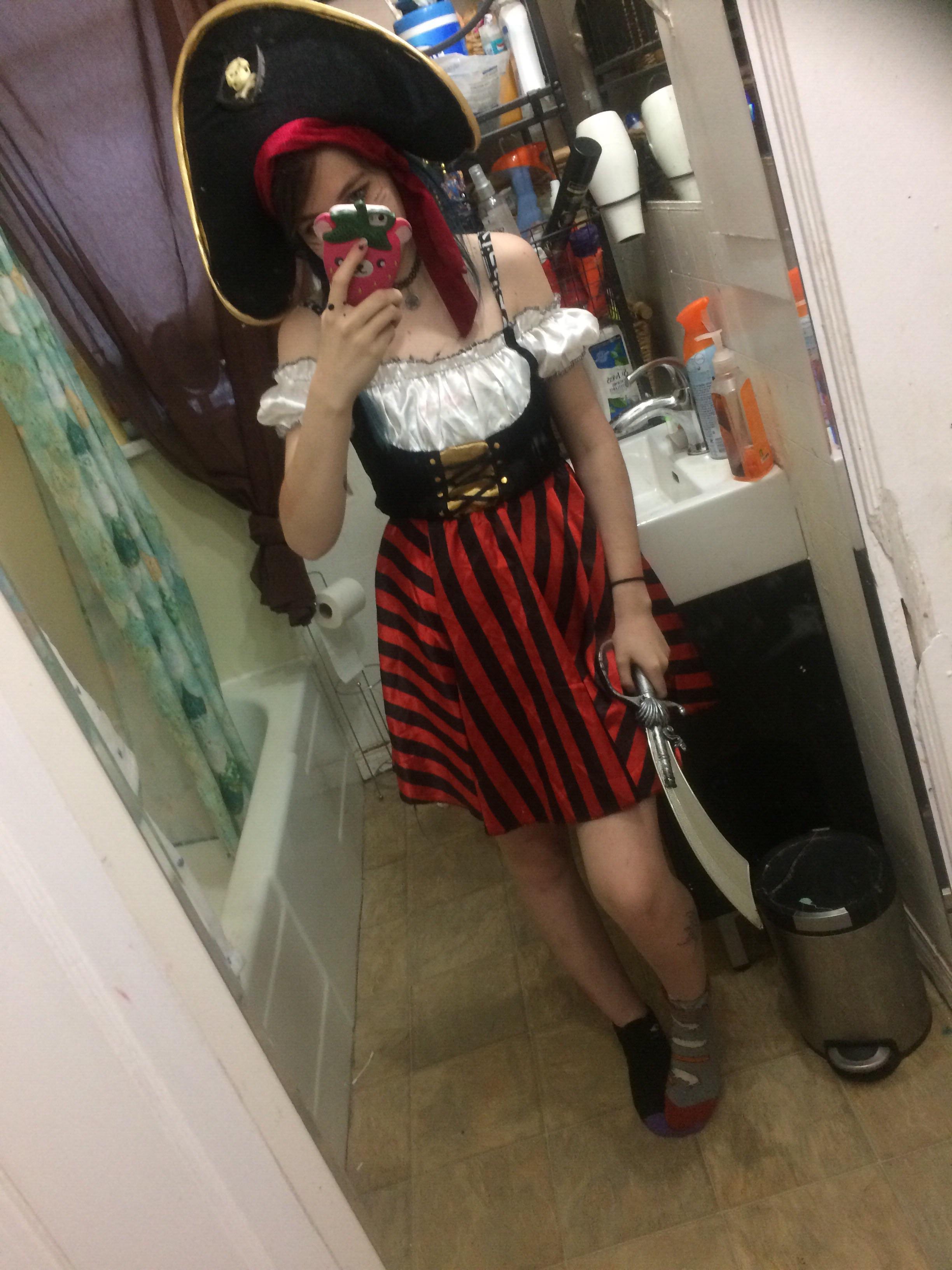 Paid a full dollar for my costume ThriftStoreHauls