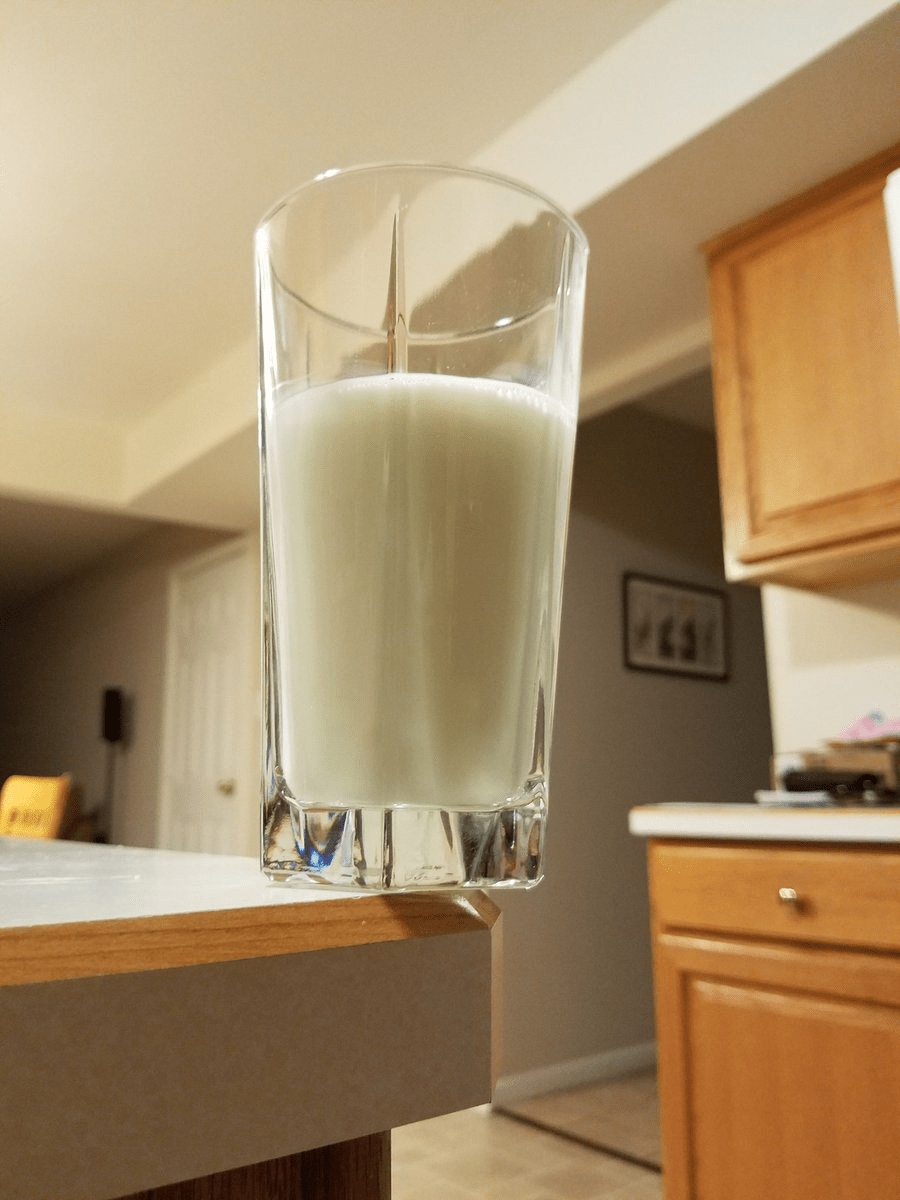 milky glass r/CupsOnEdges