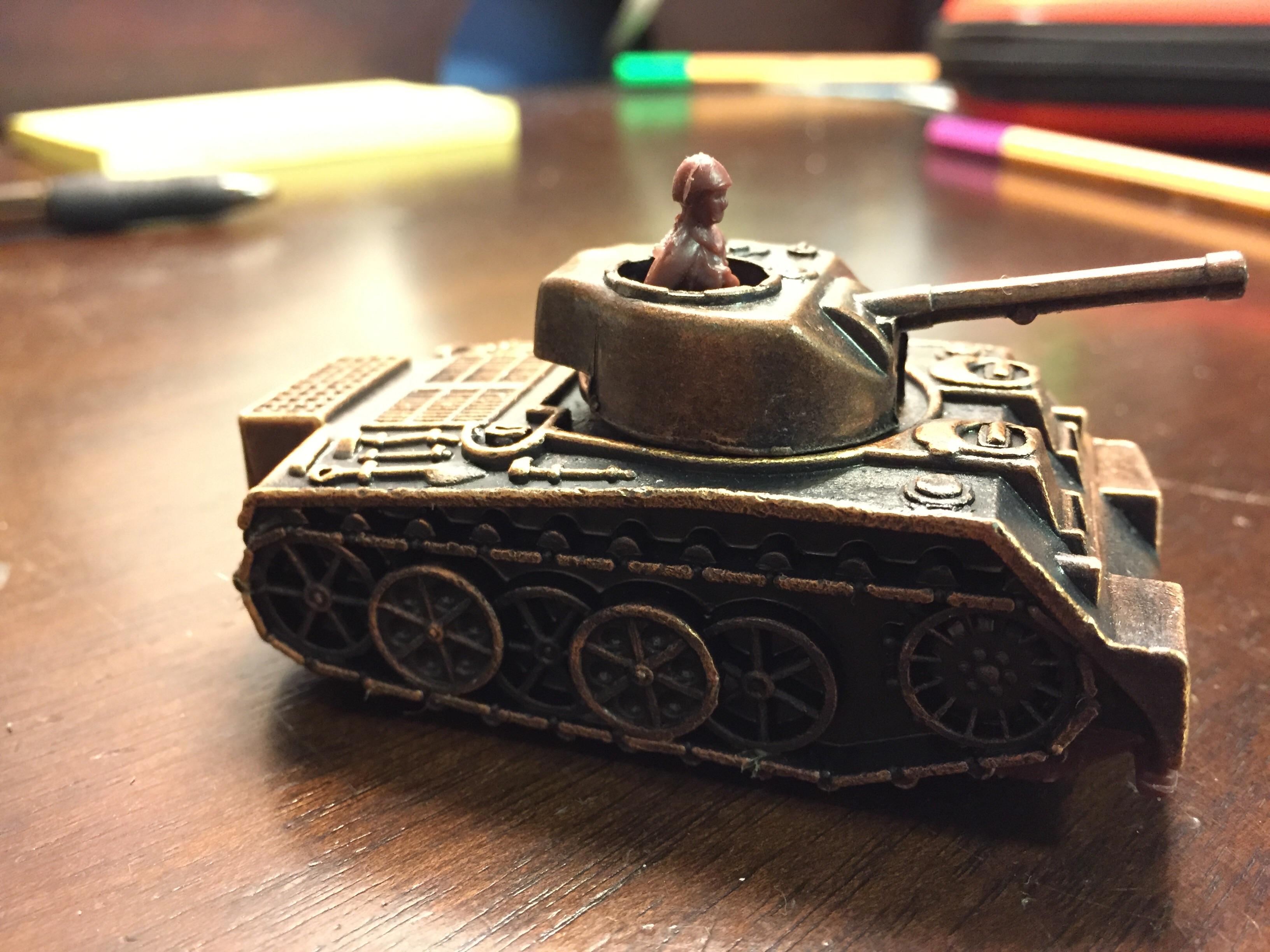 What tank is this??? Got a toy model tank and not sure which country
