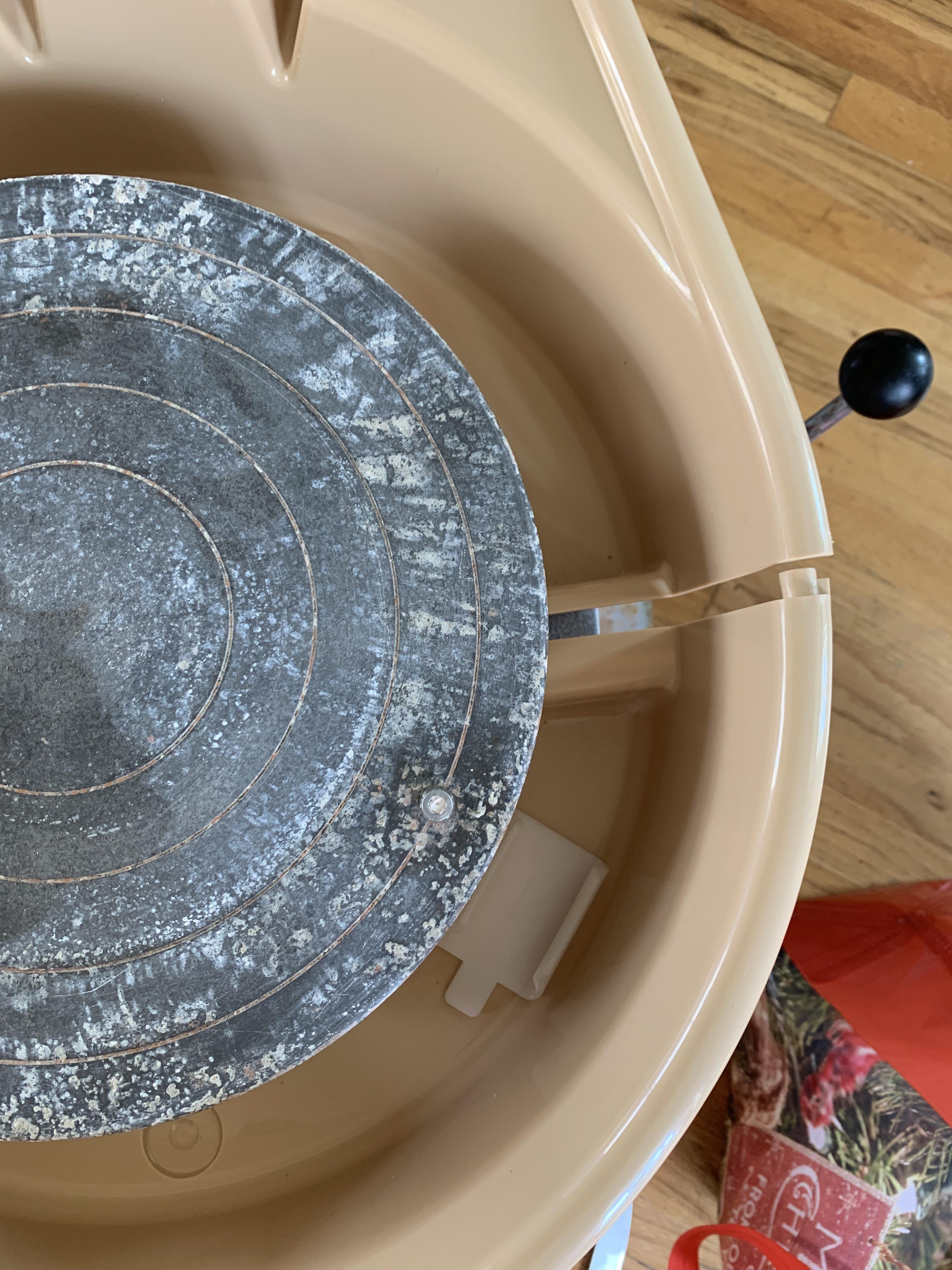 New splash pan won’t fit? Info in comments r/Pottery